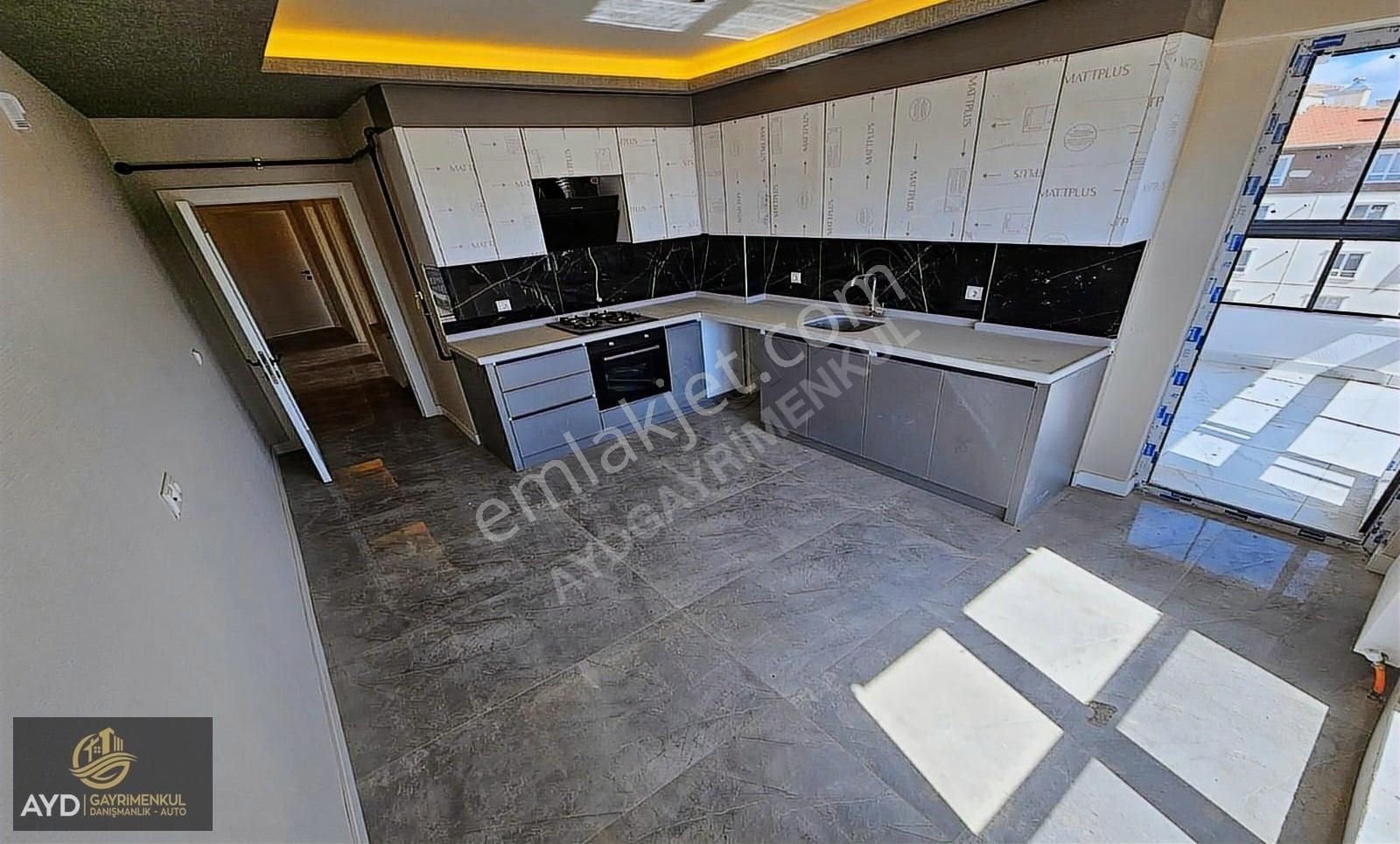 Ayd'den Bulvar Üzerinde Satılık Lüx 3+1 Daireler (135m2)