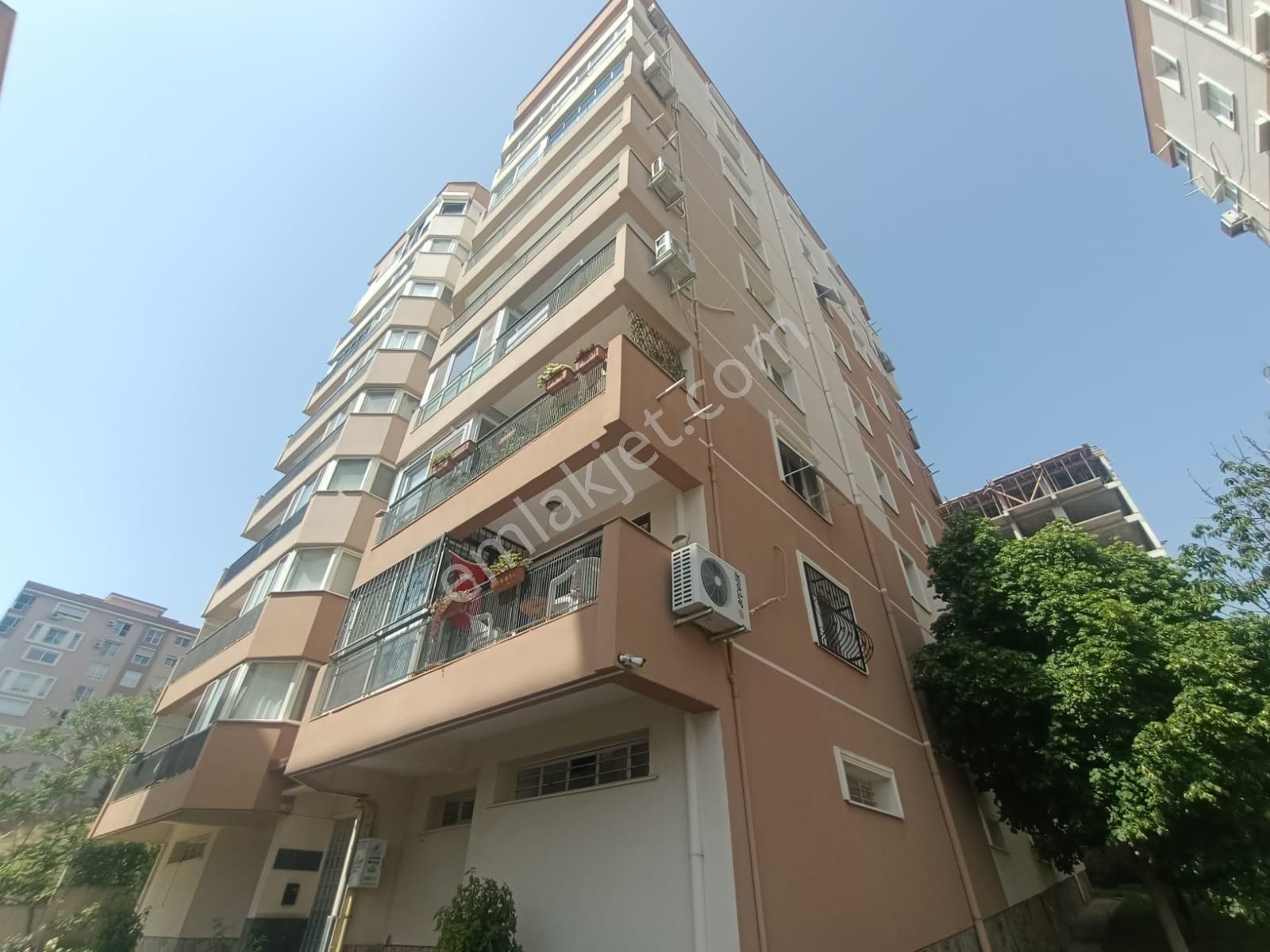 Site İçerisinde Körfez Manzaralı 3+1 Doğalgazlı Lüks Daire