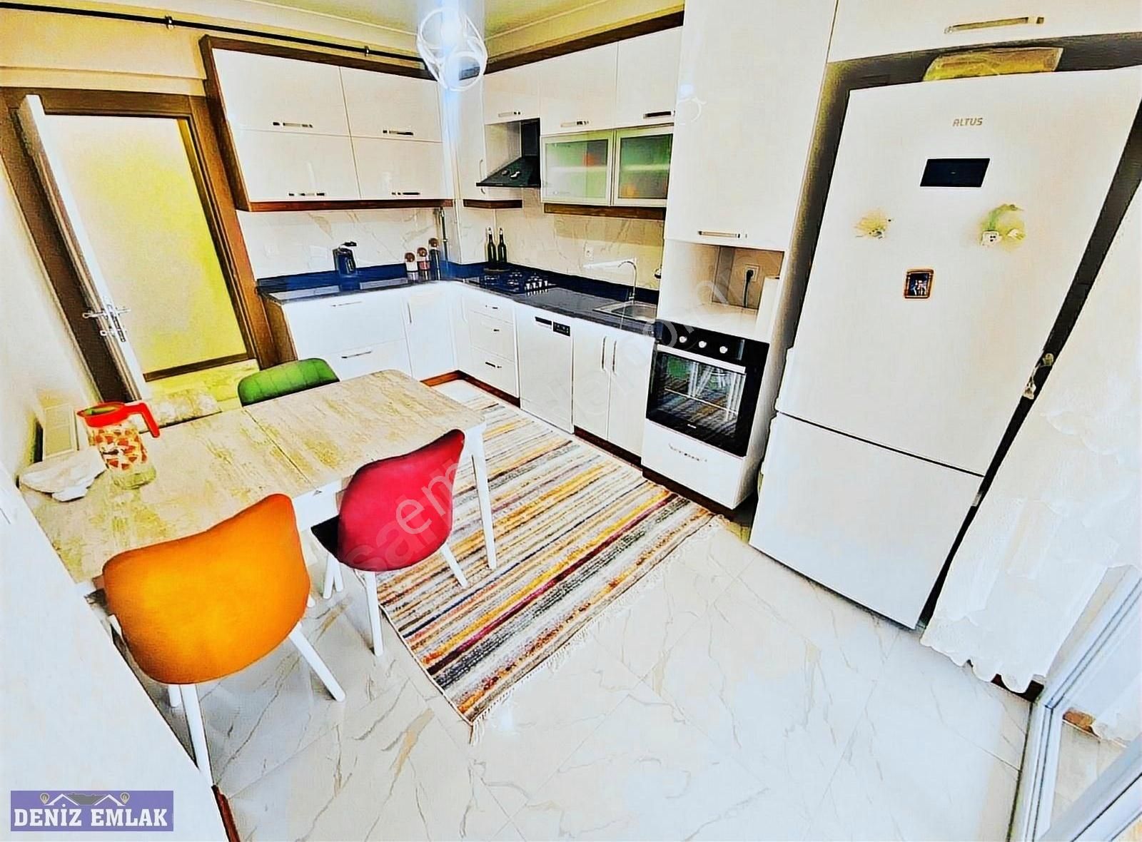 Denizden Site İçerisinde Merkezi Konumda Arakat Mega Lüks 3+1