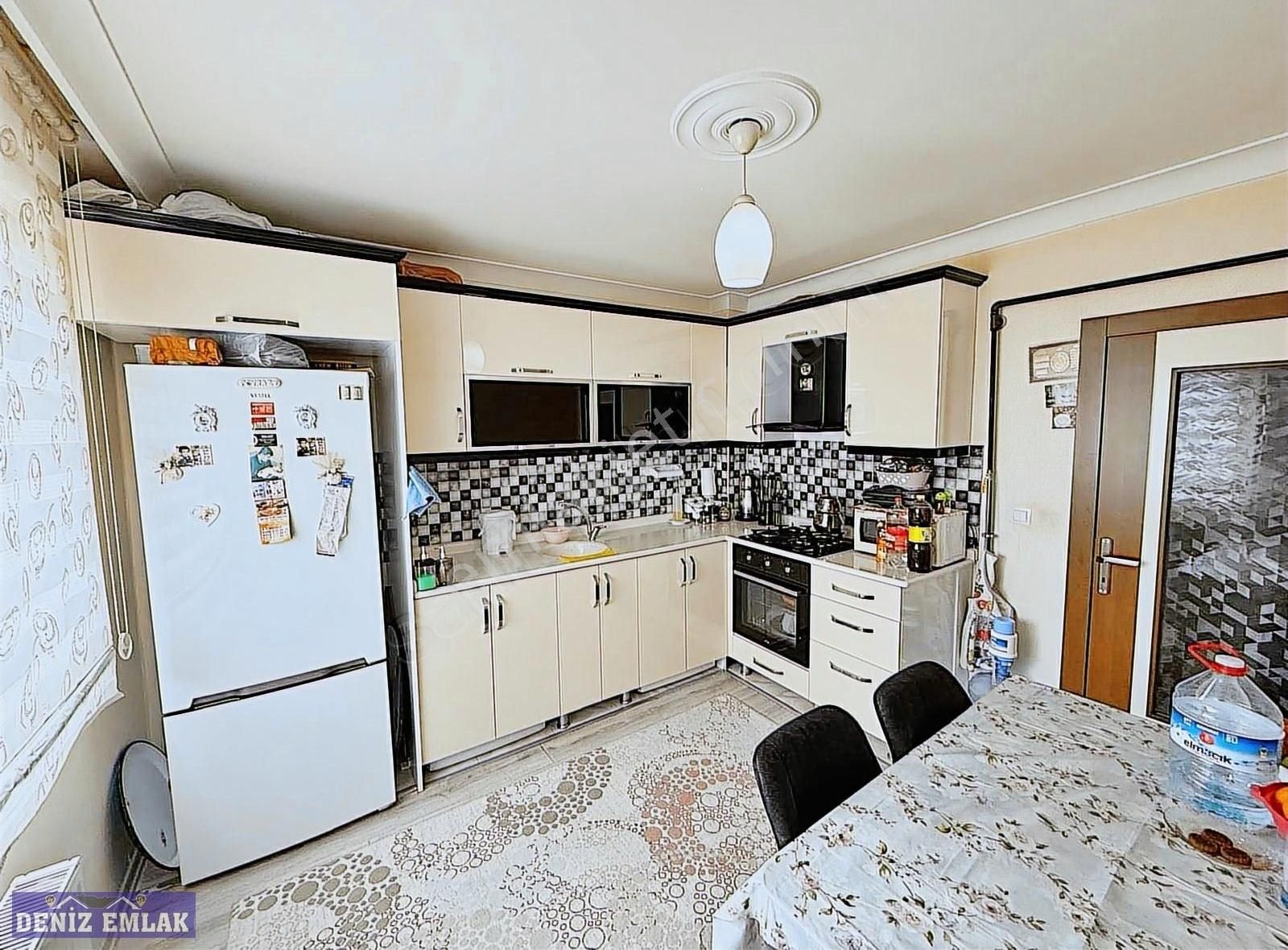 Denizden Kredi Limitsiz İmkanıyla Çift Balkon Merkezi Konum 3+1