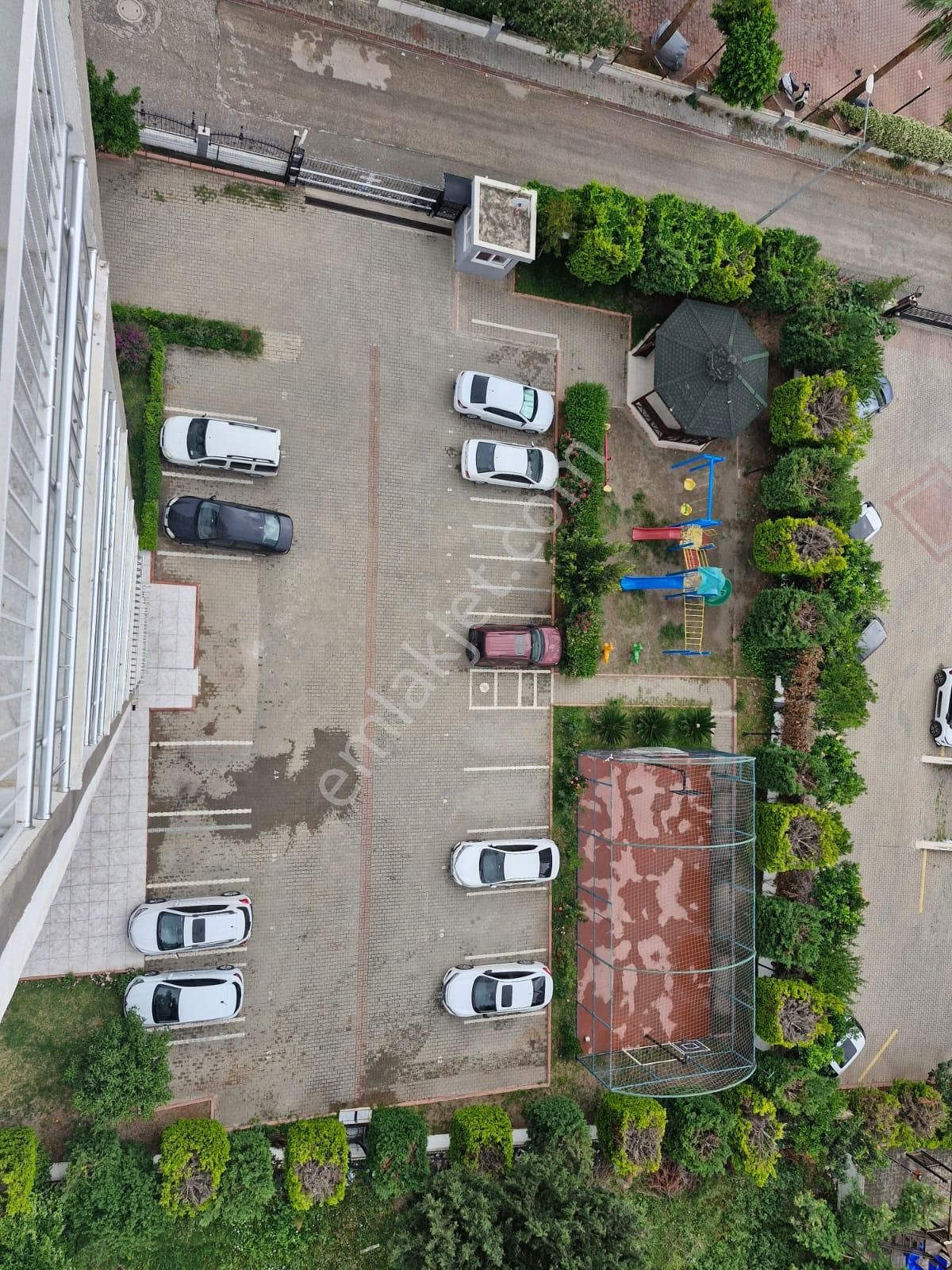 Adana Seyhan Gürselpaşa Mahallesi Kiralık 2+1 Daire 50 M2 Teraslı Hasarsız Merkezi Isıtma E.banyolu