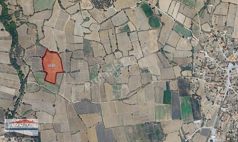 Çanakkale Yenice Hamdibey'de Köye Yakın 12600 M2 Satılık Tarla