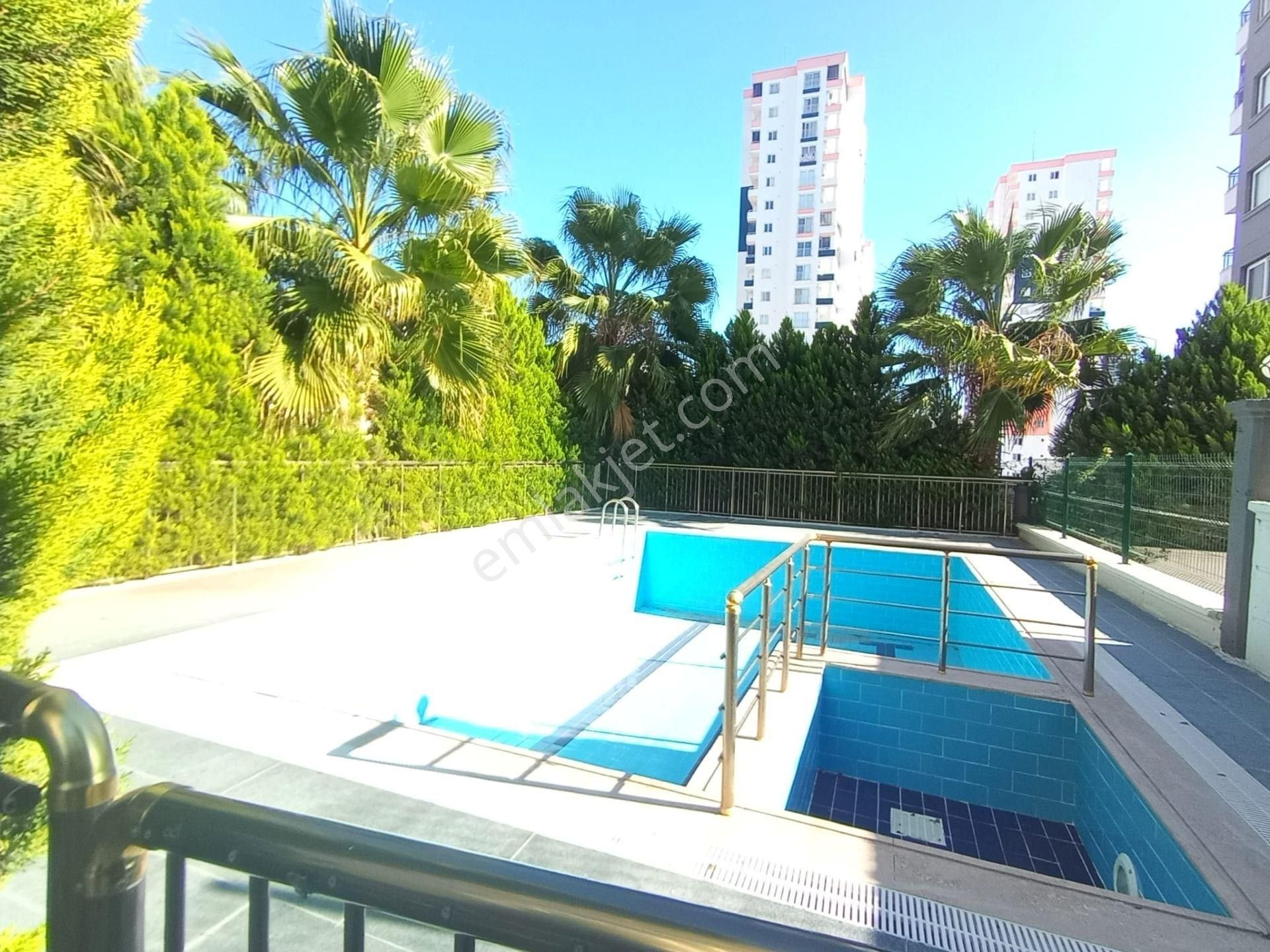 Çarkıpare Stad Civarı Havuzlu Site'de 2+1 Kiralık Daire
