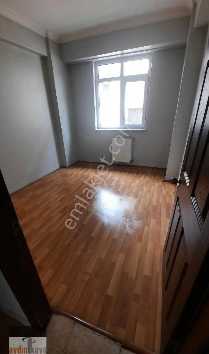 Tunalı Mahallesi'nde Satılık 3+1 Balkonlu Bakımlı Daire