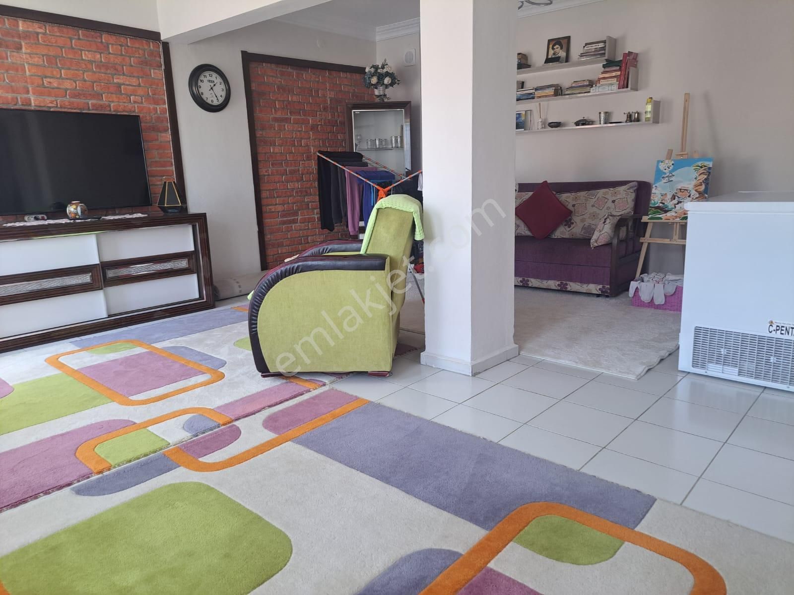 Hasanefendi Mahallesinde Satılık Ara Kat Daire