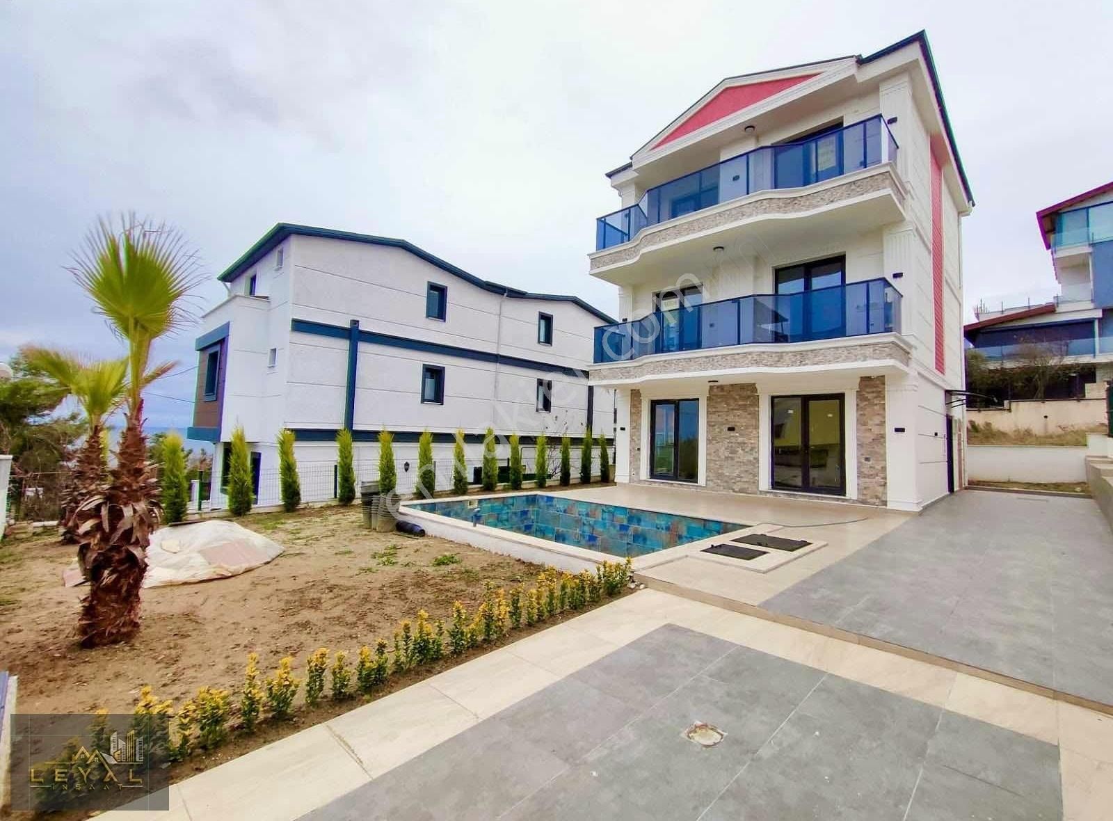 ꧁leyalgrup"dan Denize Nazır,geniş Bahçeli Havuzlu Müstakil Villa - Görsel 20