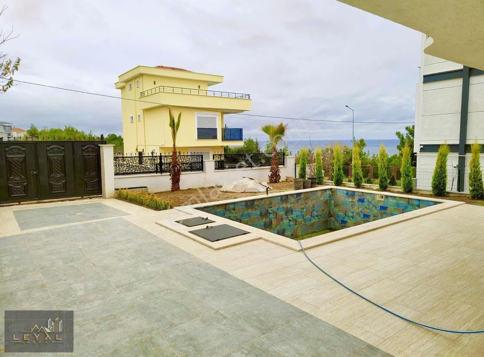 ꧁leyalgrup"dan Denize Nazır,geniş Bahçeli Havuzlu Müstakil Villa - Görsel 4