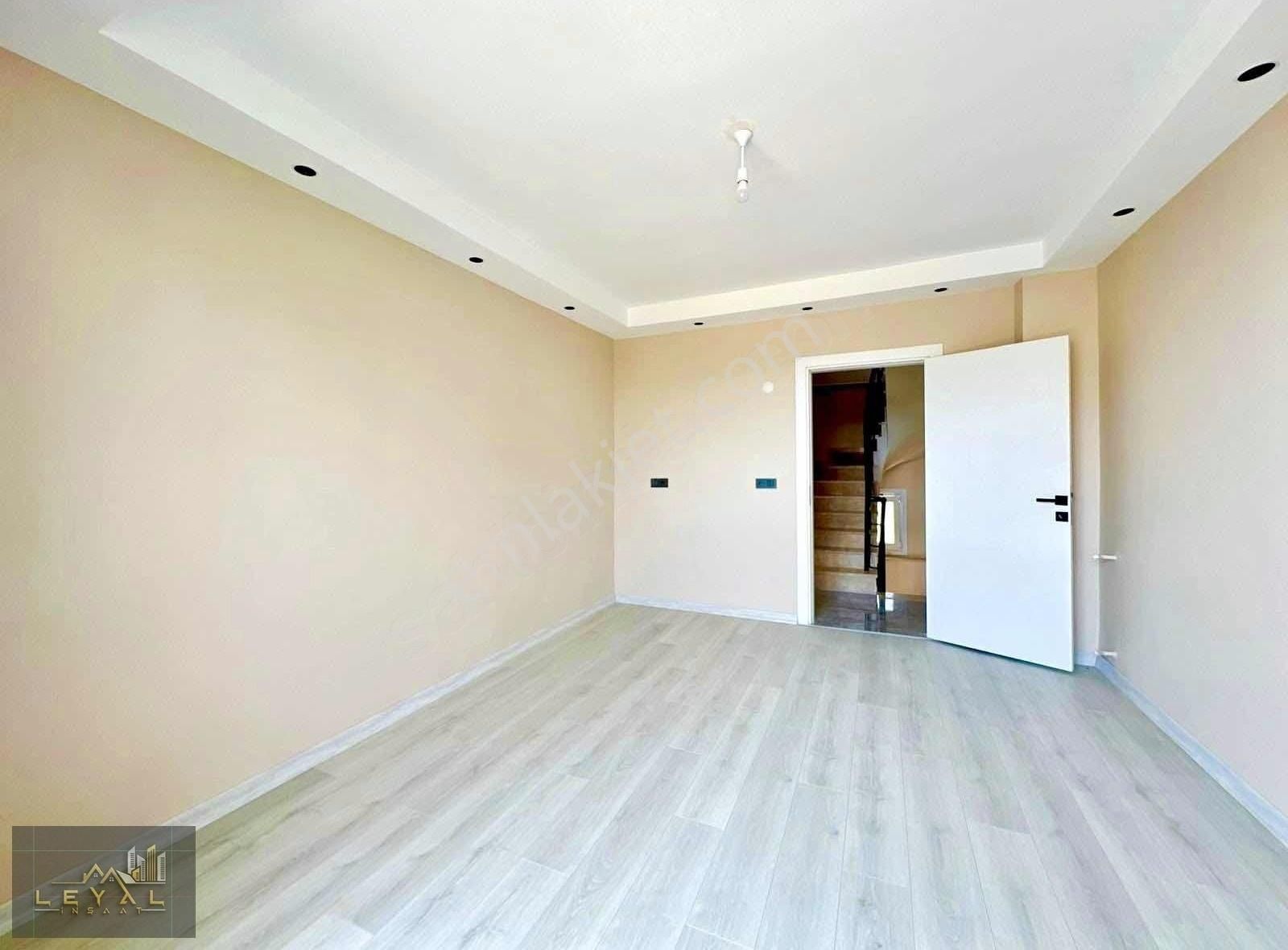 ꧁leyalgrup"dan Denize Nazır,geniş Bahçeli Havuzlu Müstakil Villa - Görsel 7