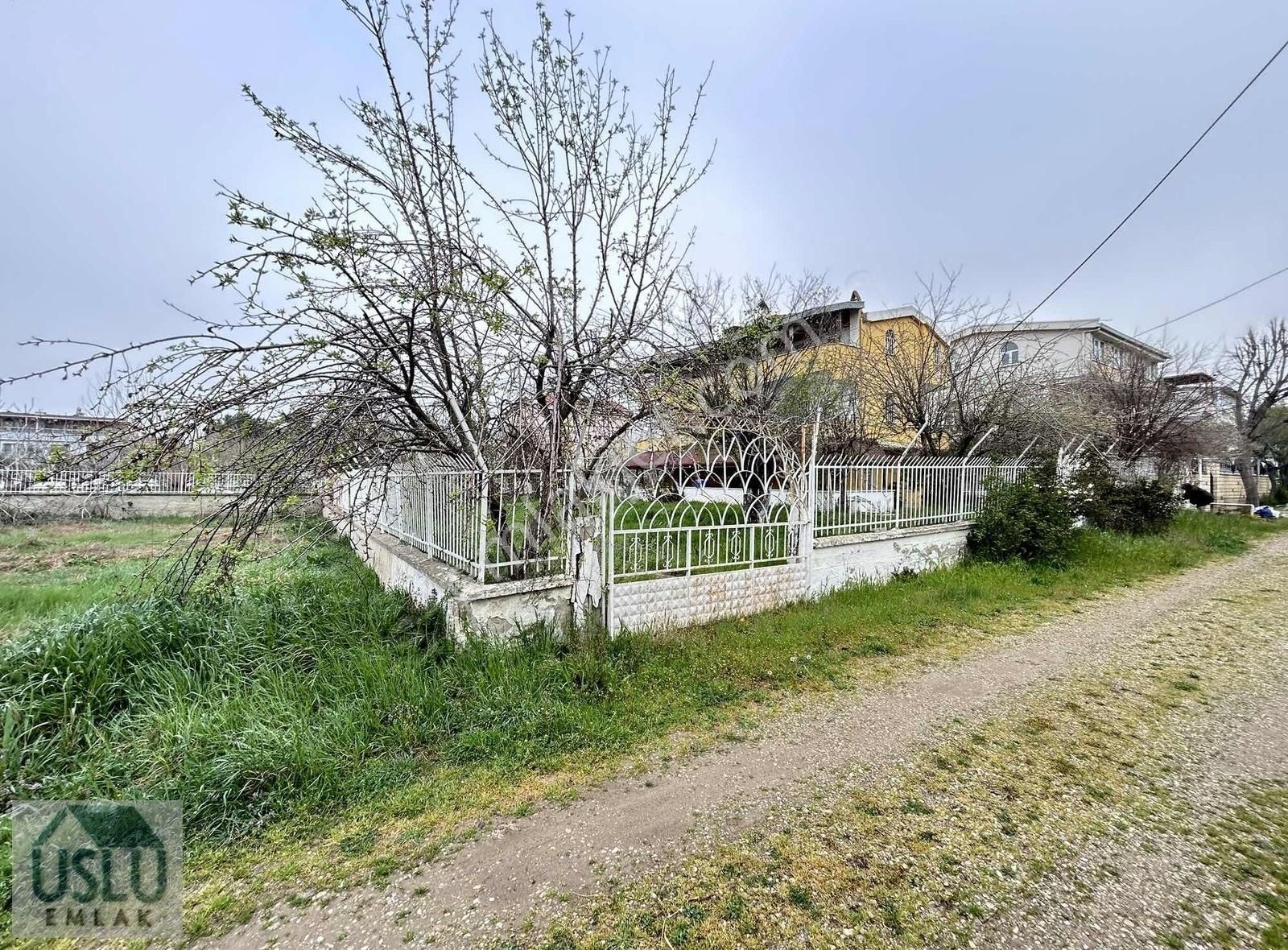Satılık İkiz Villa Ve Yeni 2 Villa Yapmaya Uygun Arsası