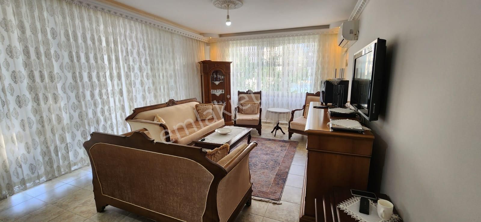 Alanya Mahmutlar'da 2+1 Satılık Daire-