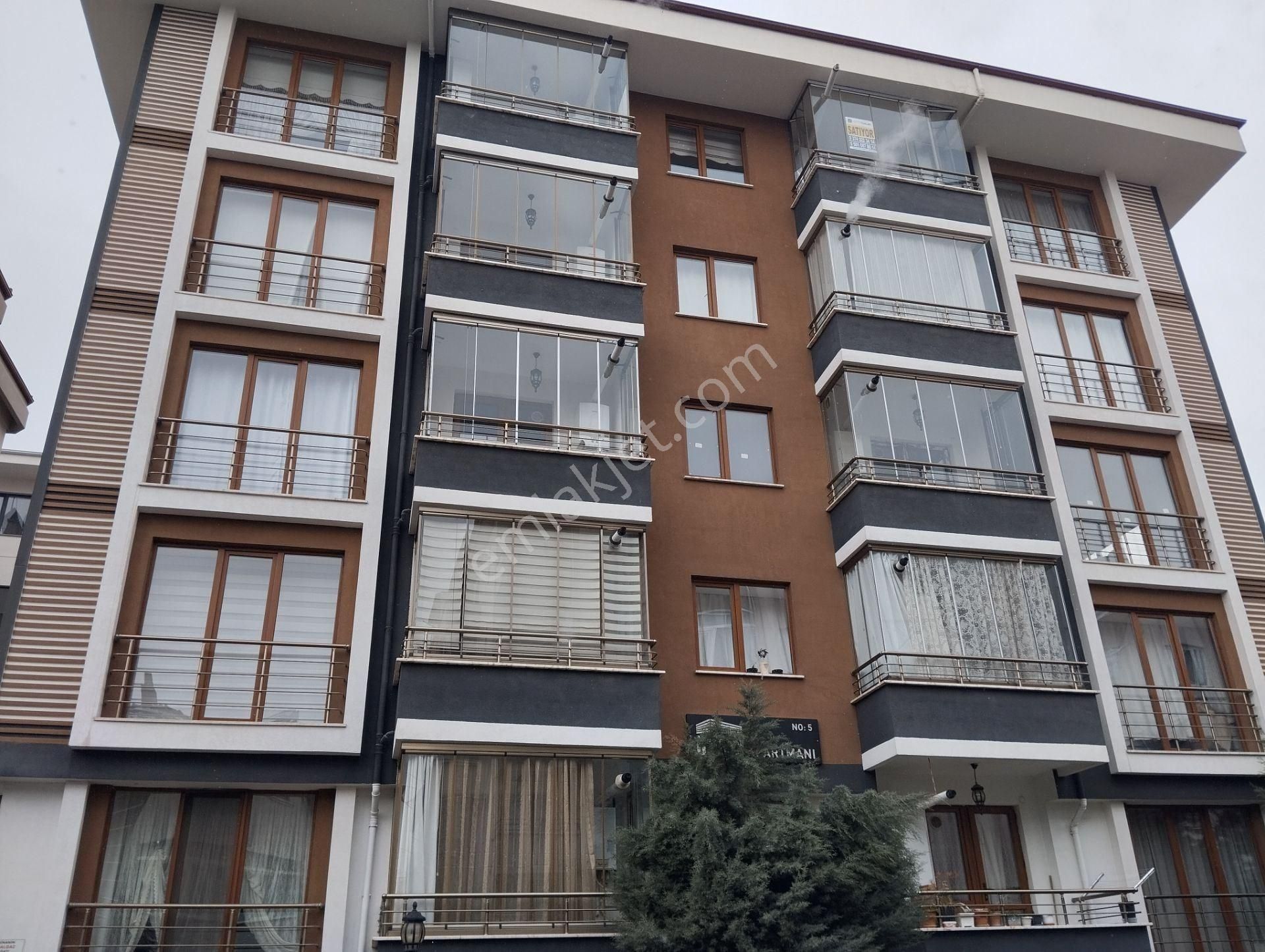 Bahçelievler Mahallesi'nde Satılık 5+1 Altın Emlak'tan