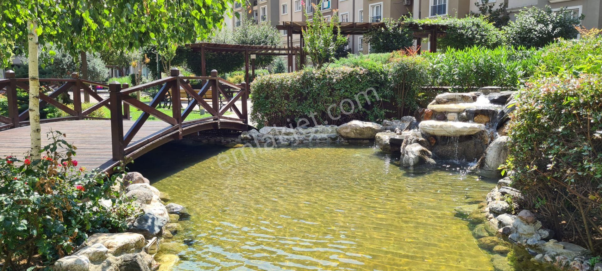 Zeytinburnu Sahilpark Konutları Kısmi Deniz Manzaralı 2+1 Eşyalı Daire