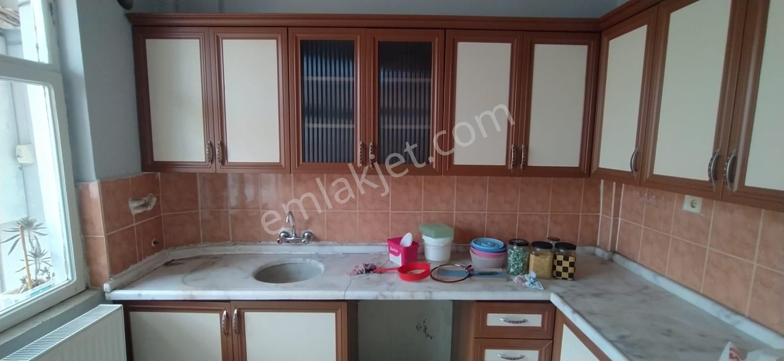 Yenişehir Osman Gazi Mahallesinde Merkezi Konumda Satılık 3+1 Daire