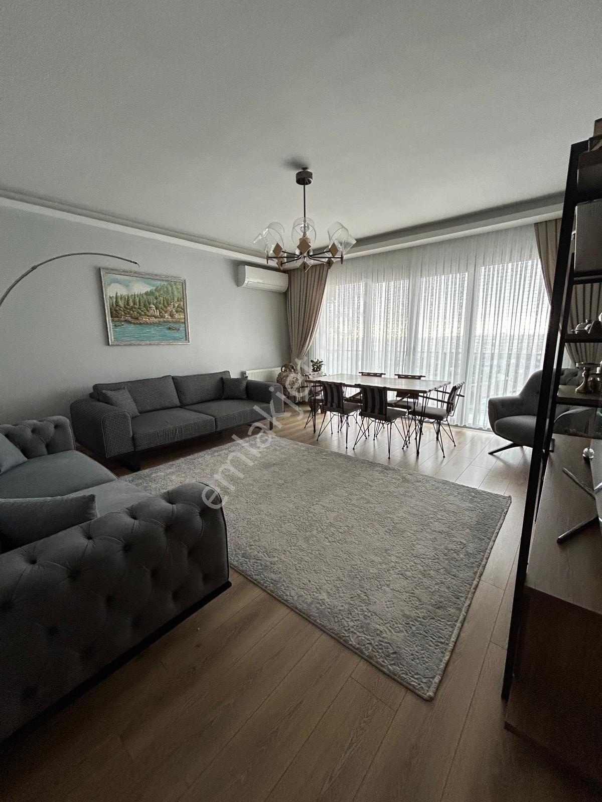 Pusula İnş.tan 50 Yıl Mah Sitede Satılık 135m2 3+1 10 Kat Daire