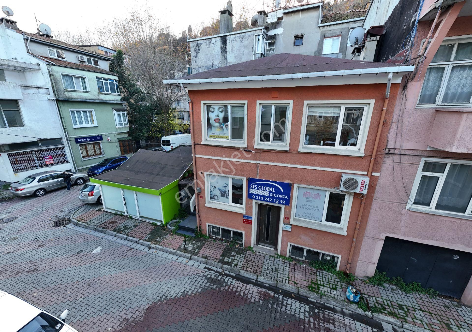 Sarıyer Merkez'de Köşe Konumlu Dükkan Ve 3 Daireli Komple Bina - Görsel 19