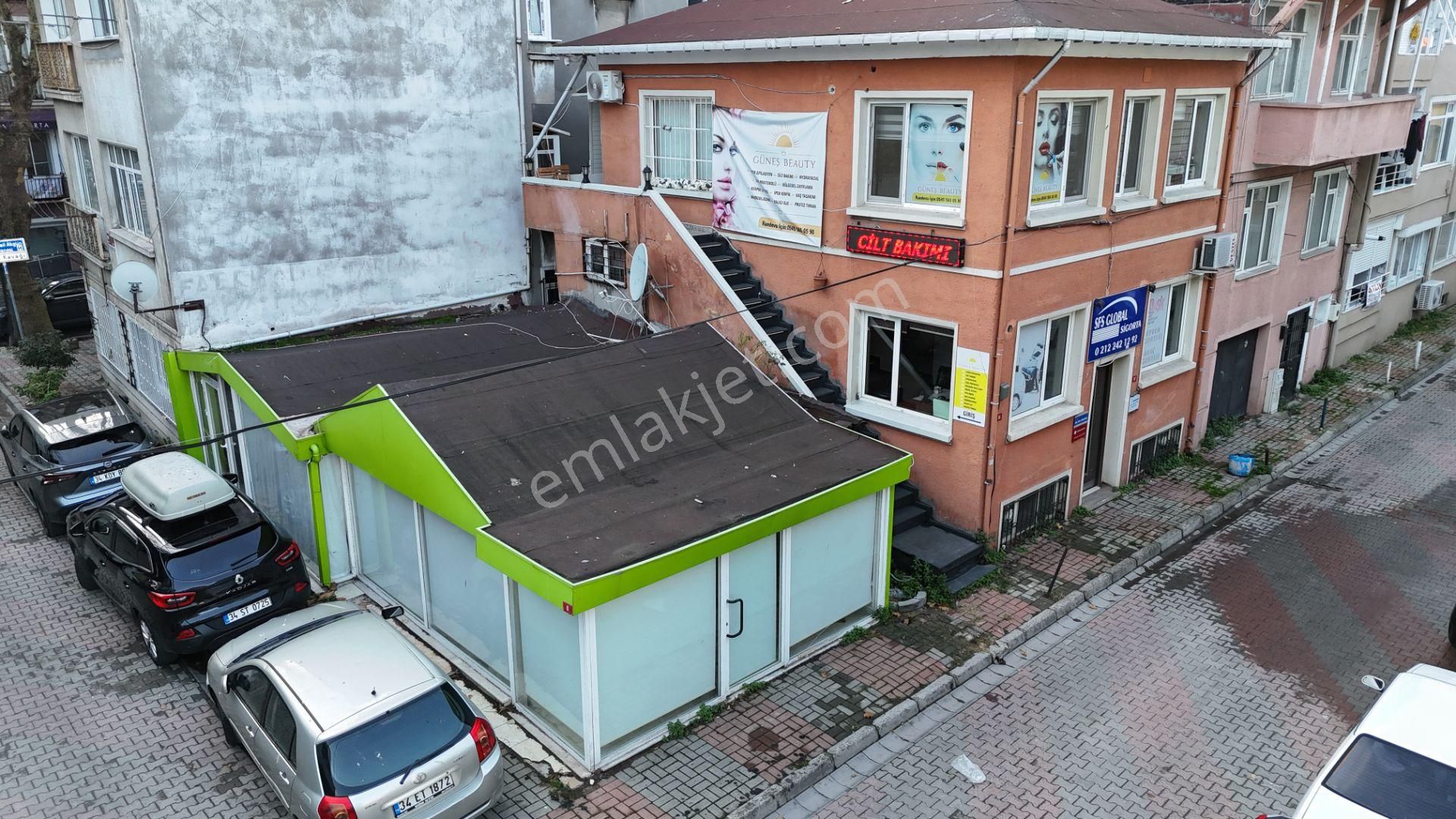 Sarıyer Merkez'de Köşe Konumlu Dükkan Ve 3 Daireli Komple Bina - Görsel 5