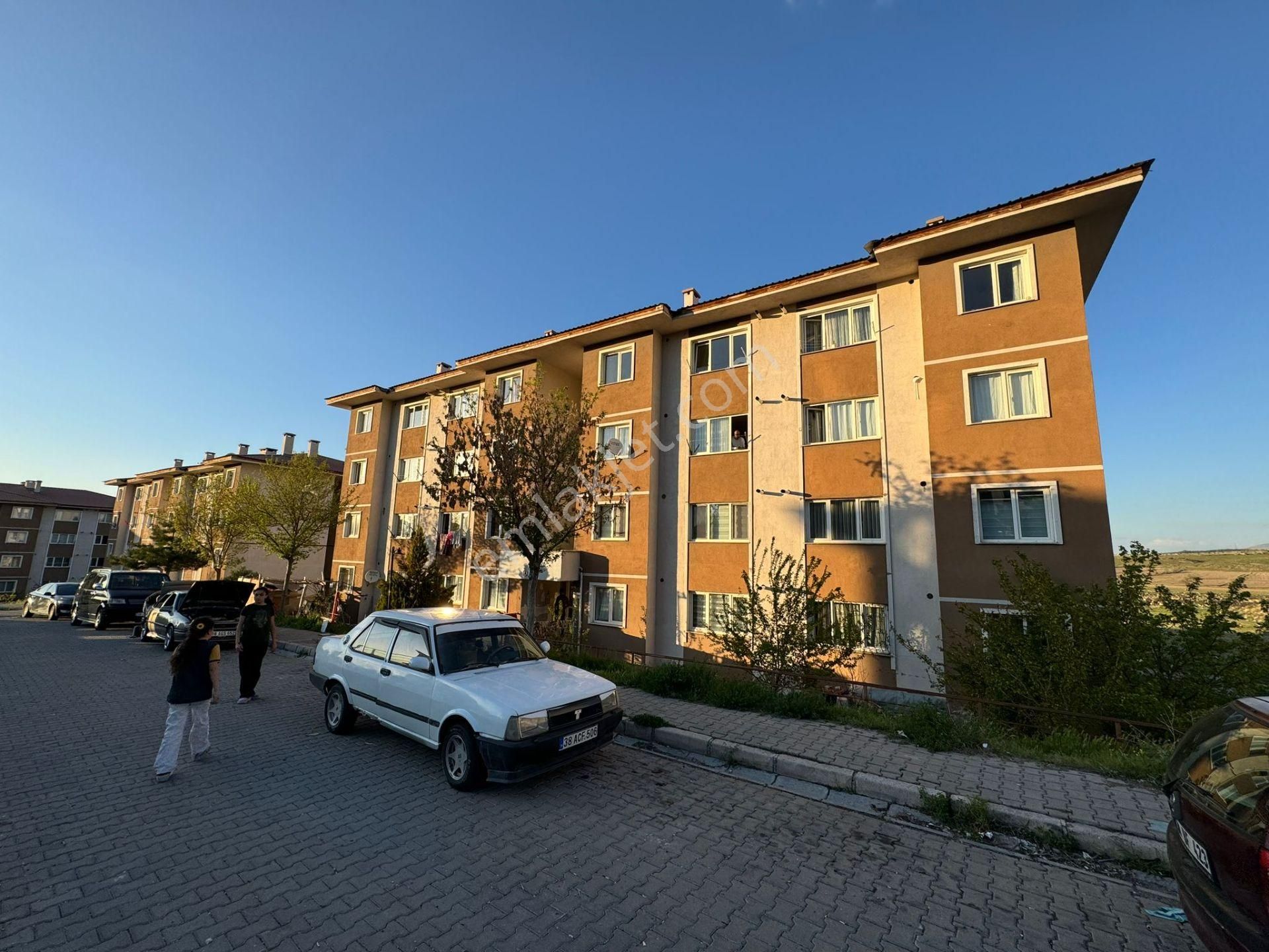 Toki'de Ara Kat 1+1 Full Yapılı Satılık Daire