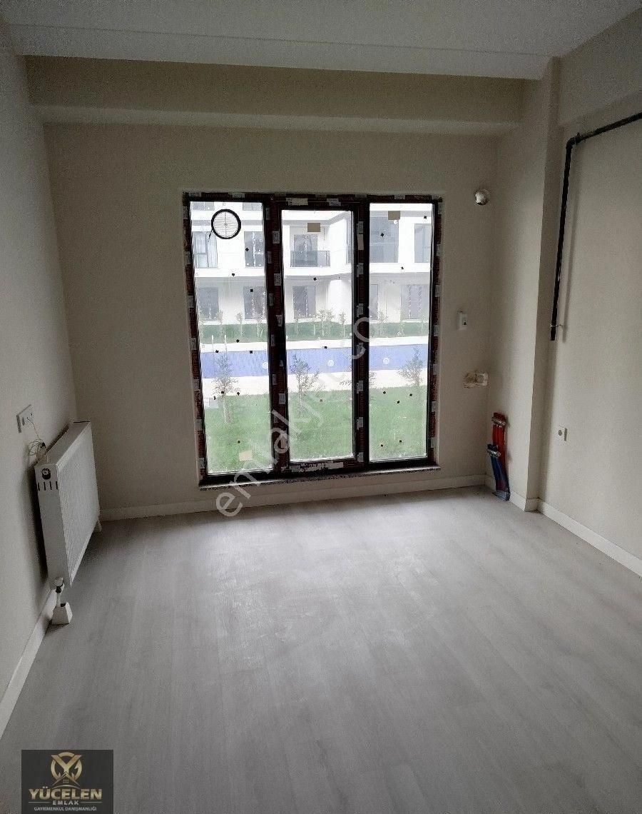 Danış Life Sitesinde Havuzlu Kapalı Otoparklı Satılık 1+1 Daire