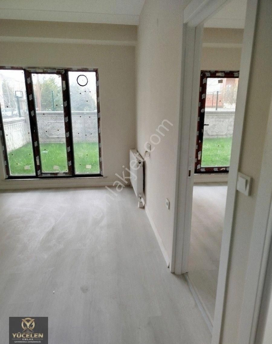 Danış Life Sitesinde Havuzlu Kapalı Otoparklı Satılık 1+1 Daire