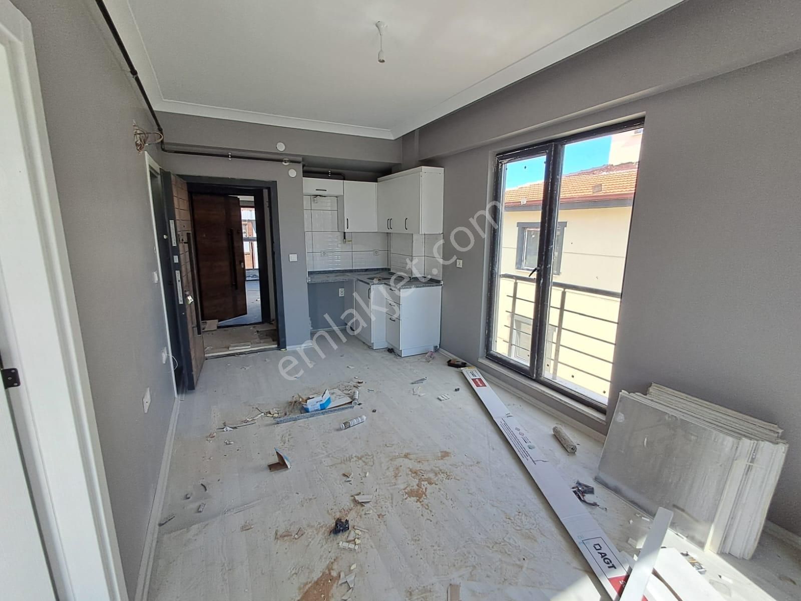 Ekşioğlu 'dan Tekirdağ Süleymanpaşa Zafer Mahallesinde 1+1 Kiralık Daire