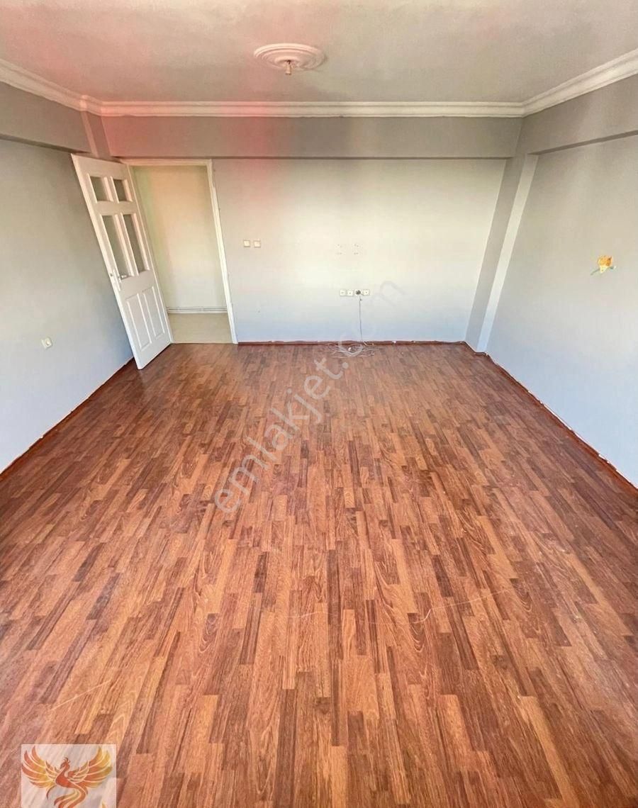 Quattro'dan 3+1 Doğalgazlı Geniş Kiralık Daire