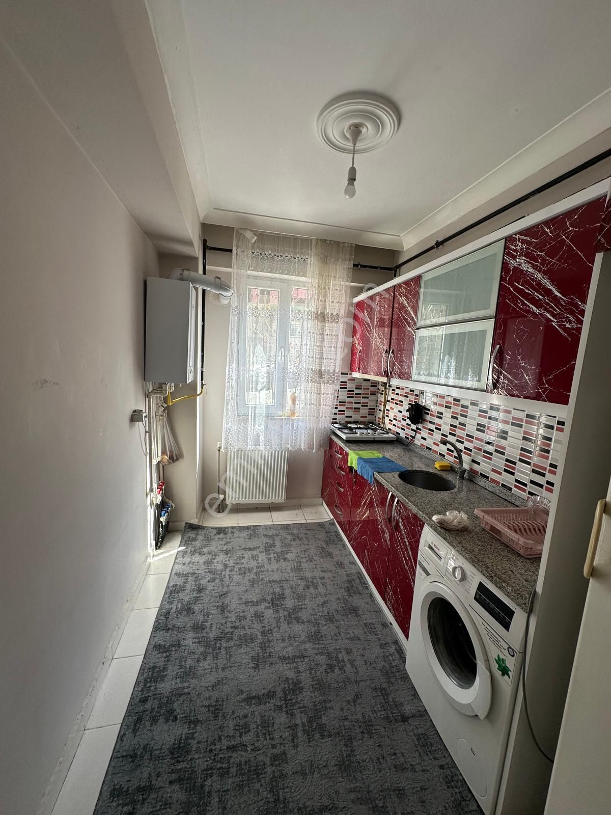 Nefes Gayrımenkulden Kıralık 1+1 Y.giriş Daire