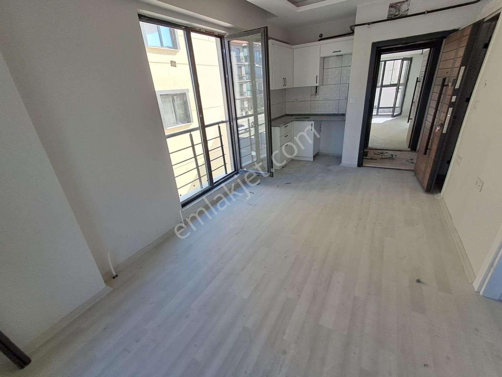 Ekşioğlu 'dan Tekirdağ Süleymanpaşa Zafer Mahallesinde 1+1 Kiralık Daire