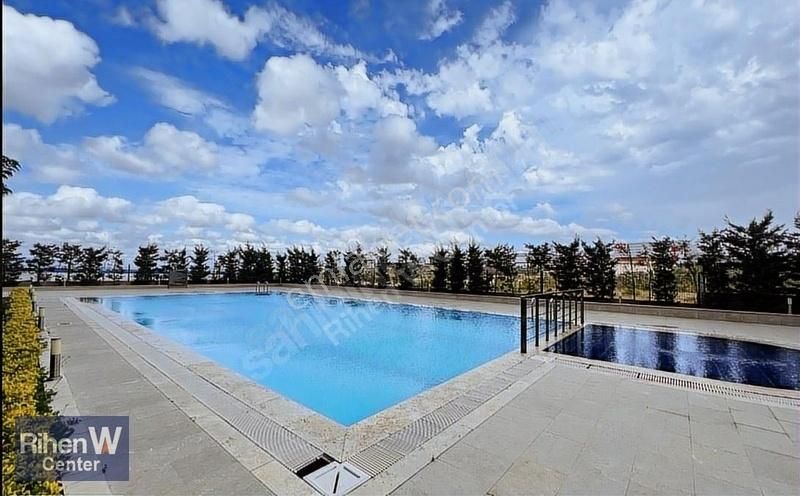 Arpalist De Deniz Ve Havuz Manzaralı 1+1 (güney)