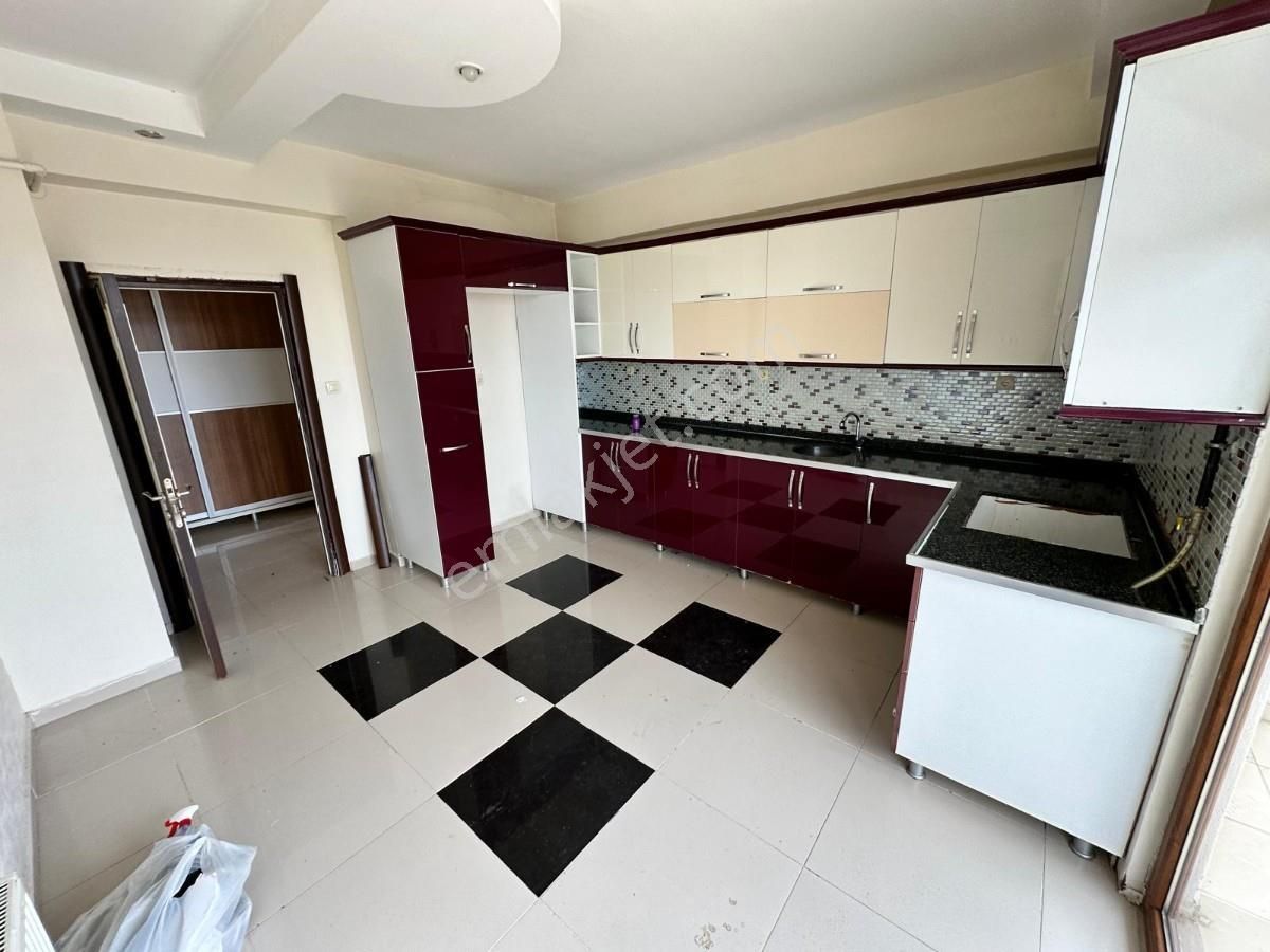 75 Mado Yanı 3+1 Son Kat Merkezi Konum Kiralık Daire