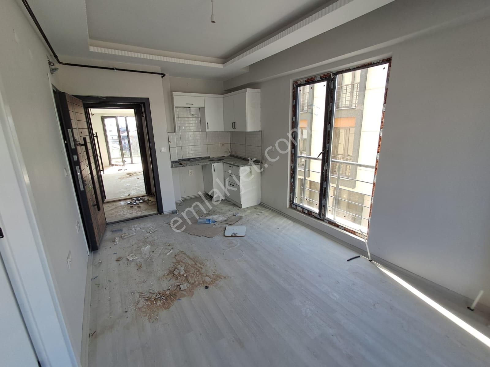 Ekşioğlu 'dan Tekirdağ Süleymanpaşa Zafer Mahallesinde 1+1 Kiralık Daire