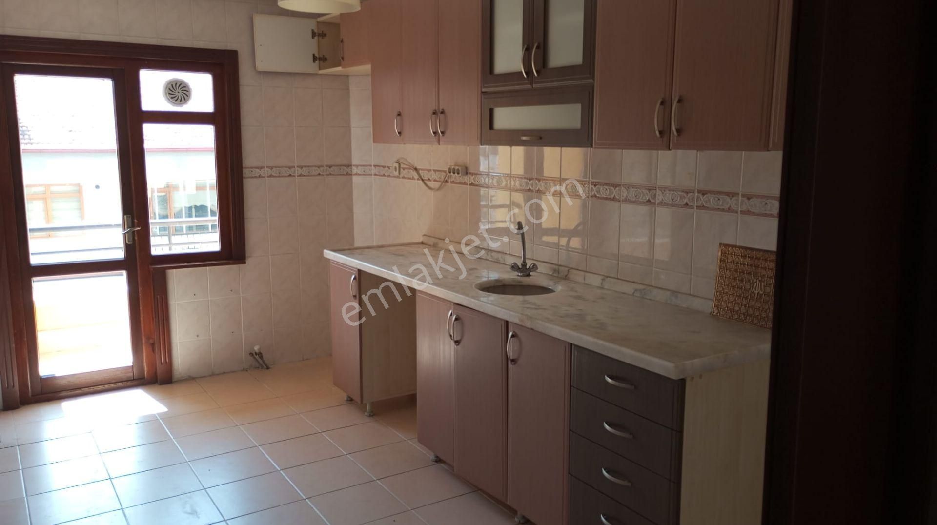 Keçiören Çaldıran Mahallesinde 3+1 Yapılı Yatırımlık Satlık Daire.