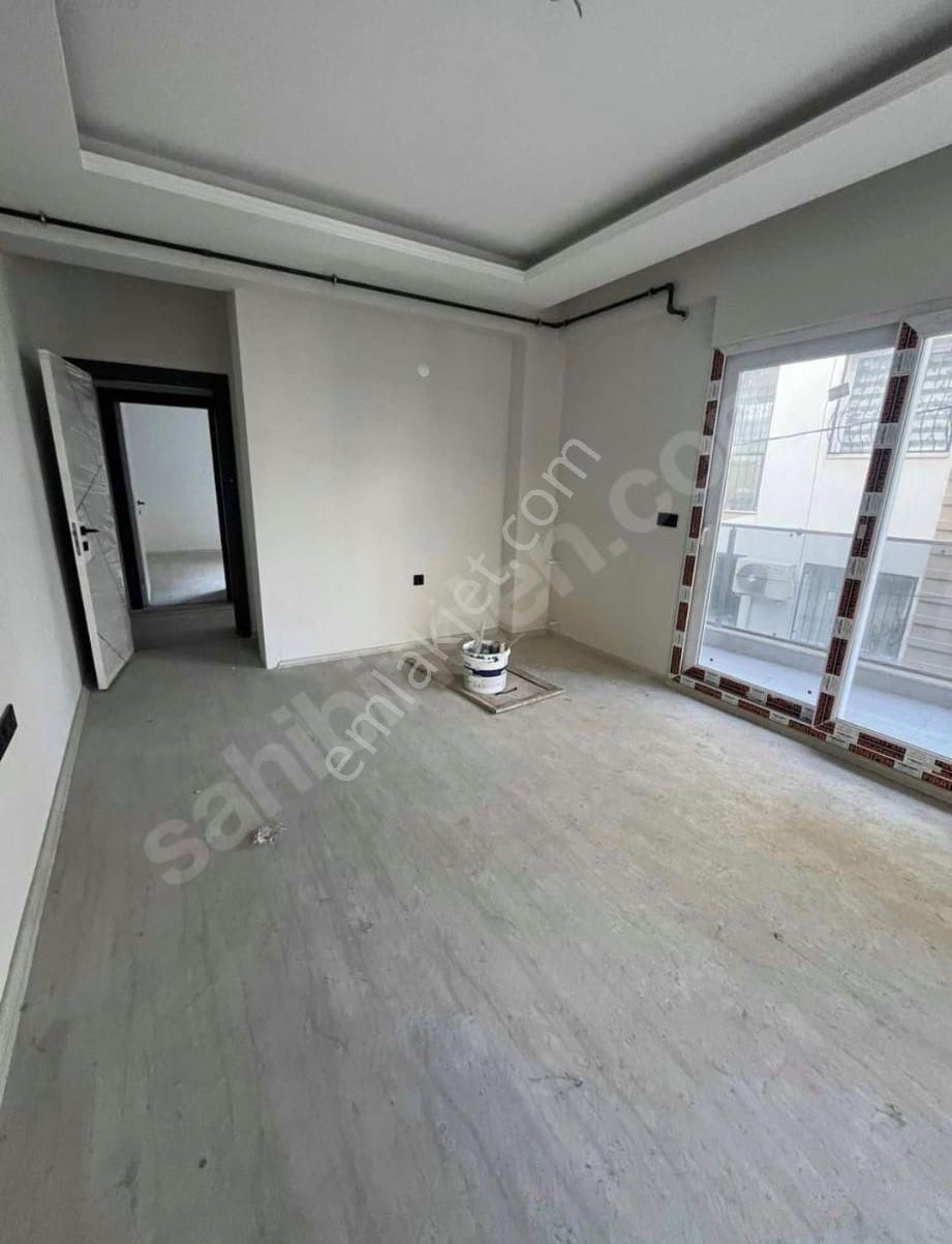 Bayraklı'da Alaybey İzban Yakını 2+1 Sıfır Kiralık Daire