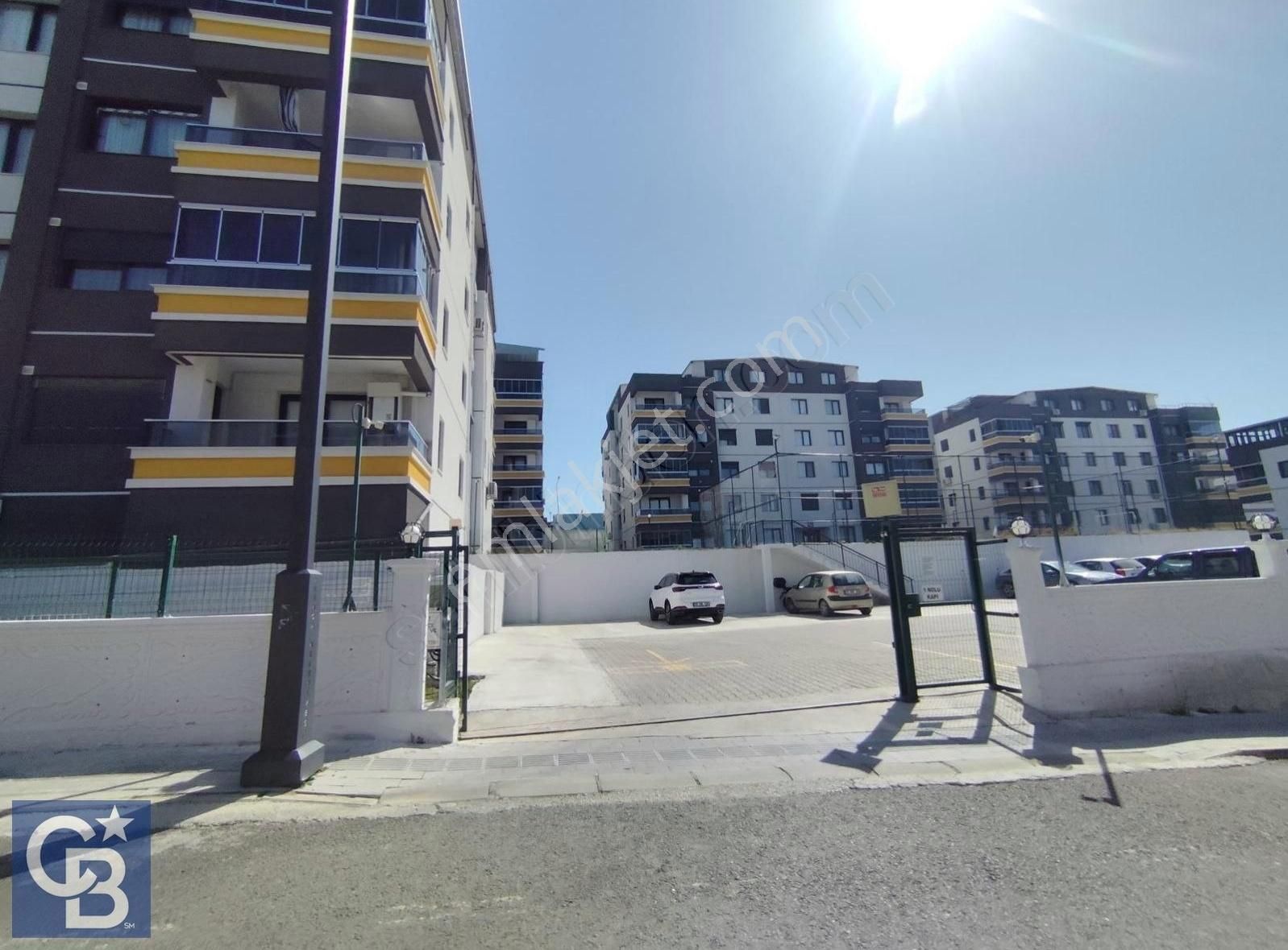 Devlet Hastanesi Yakınında Geniş Ferah 3+1 Arakat Daire