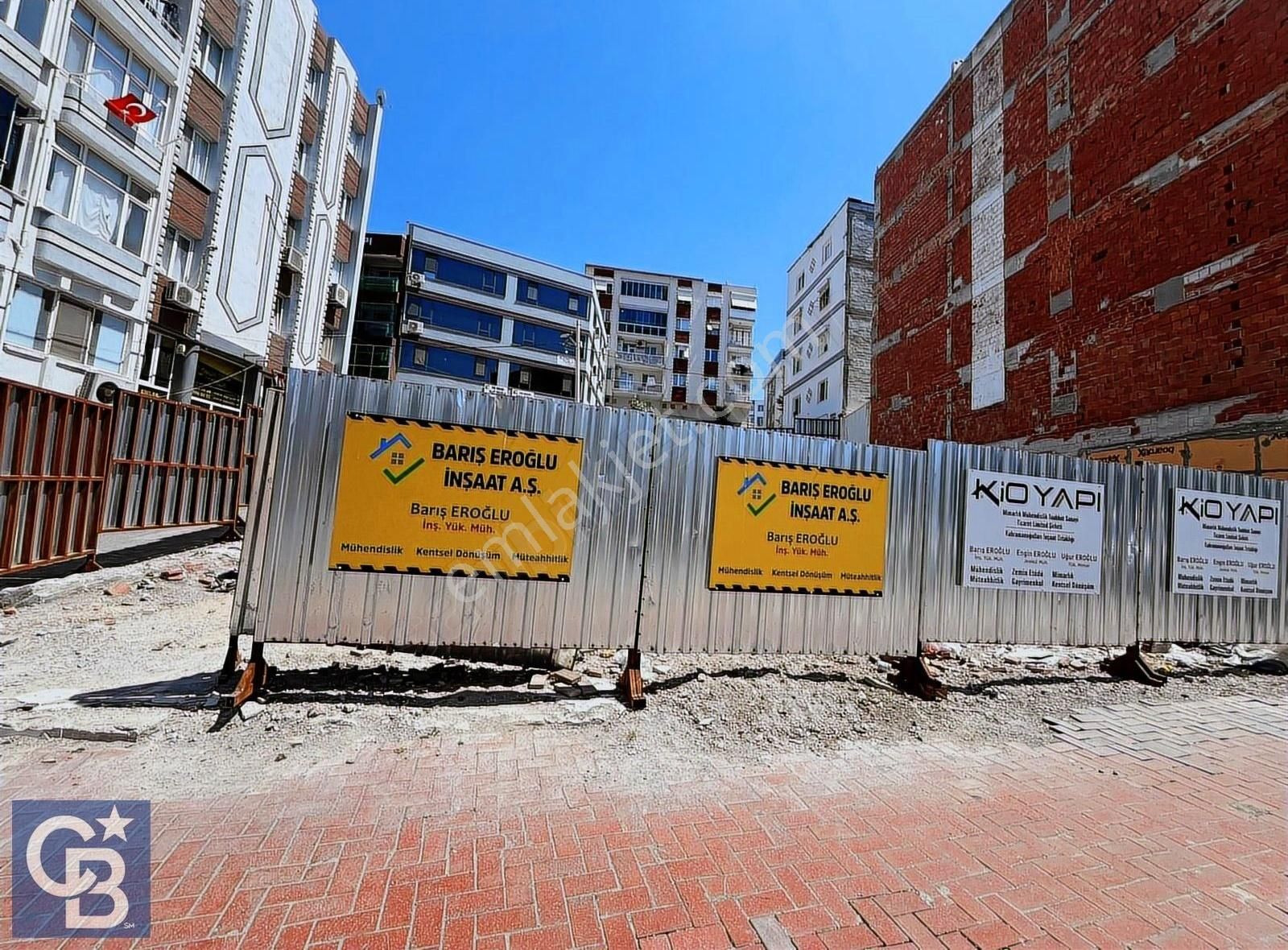 Merkezde Eski Gratis Konumu İster Dükkan İster 2+1 Daire Fırsatı