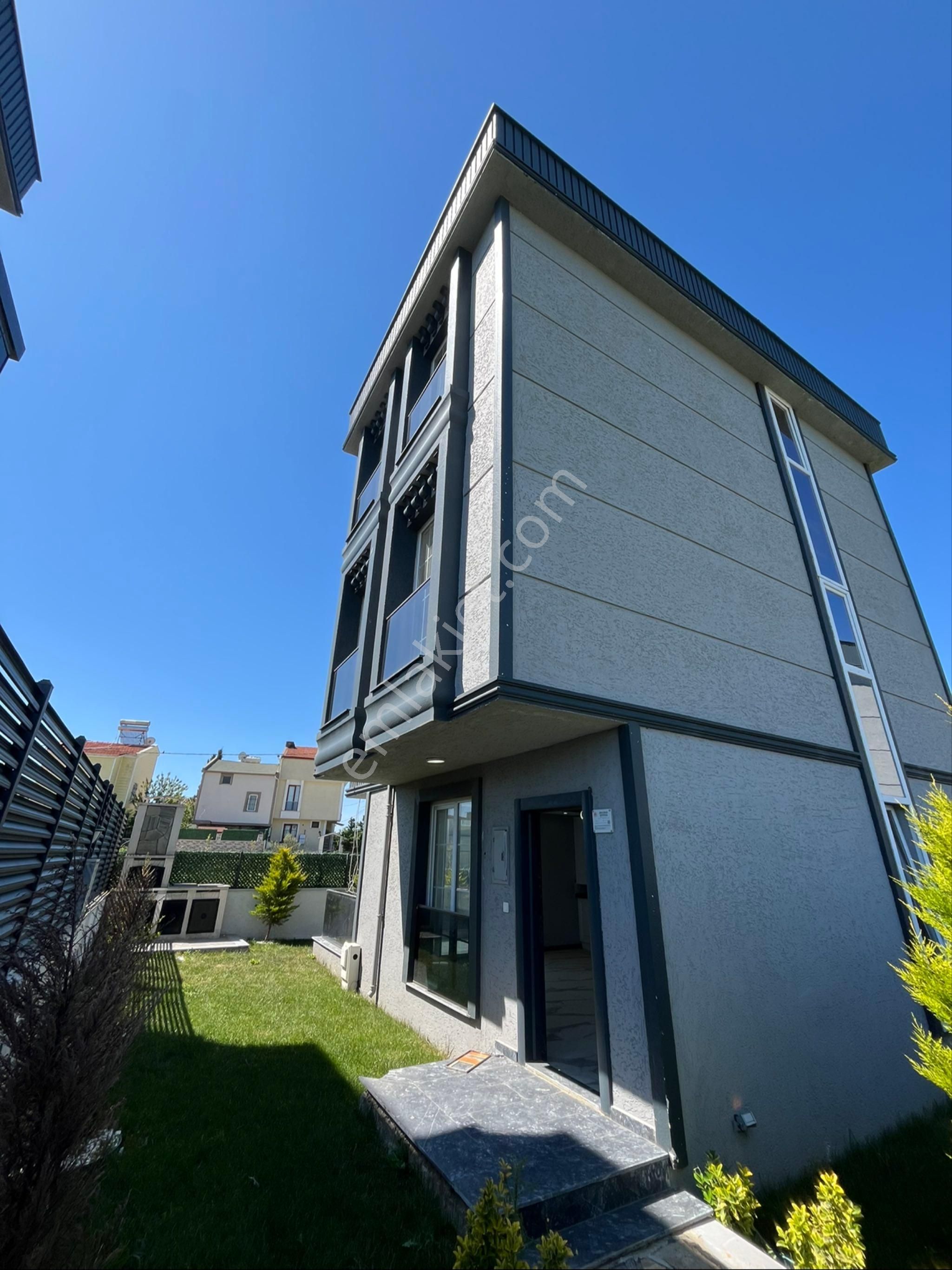 Ata Gayrimenkul,den Ful Deniz Manzaralı 4+1 Lüks Villa - Görsel 2