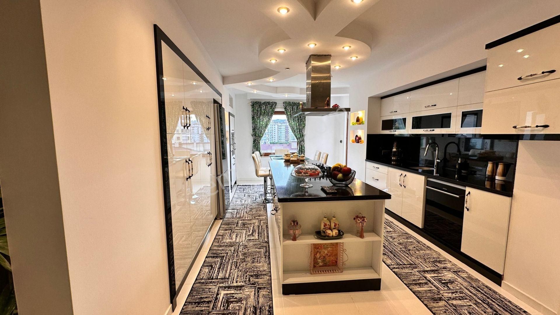Trabzon 2 Nolu Beşirlide Satılık 4+1, 380 M2 Saray Gibi Daire - Görsel 11