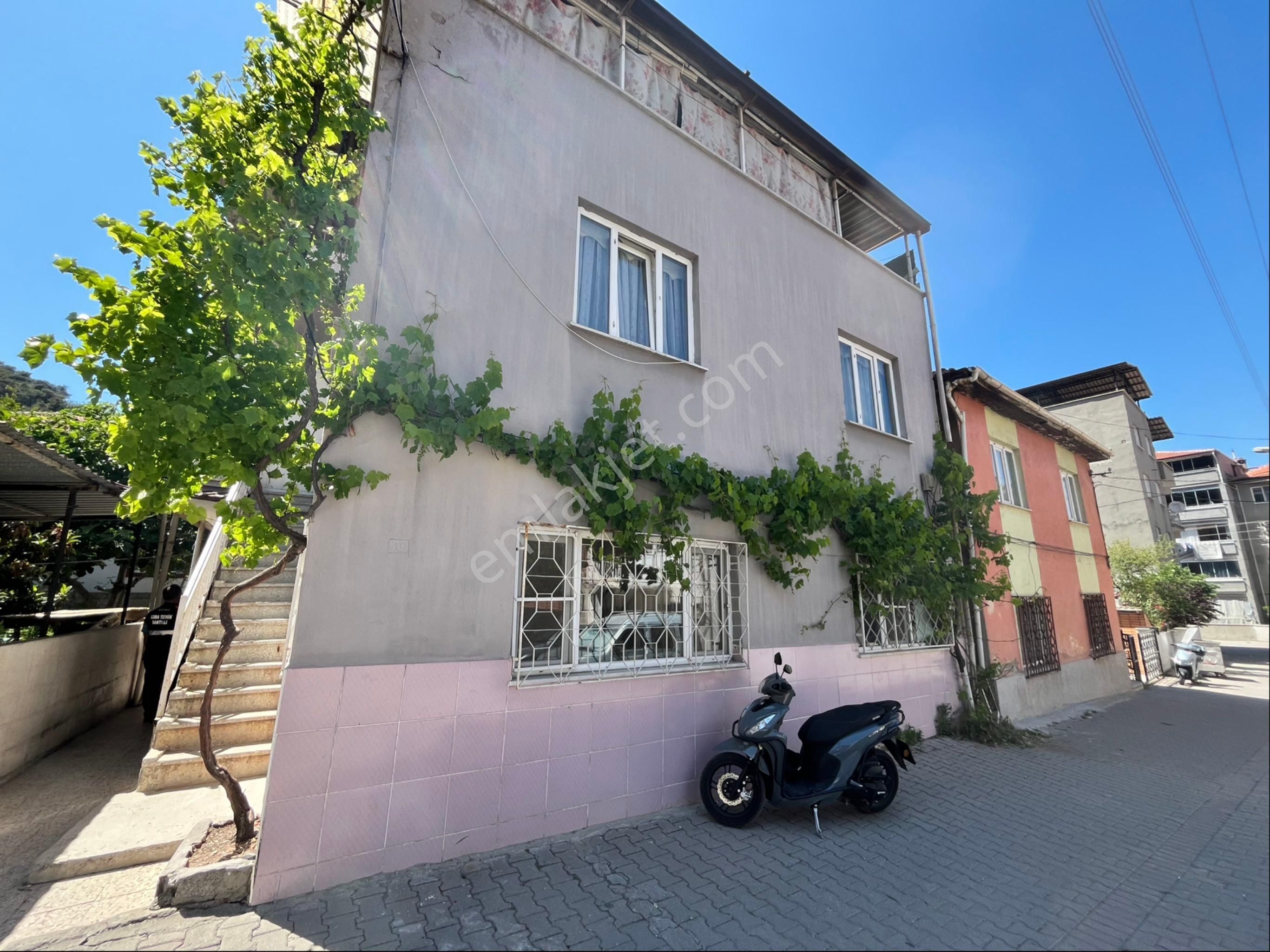 Müstakil Tadında Daire