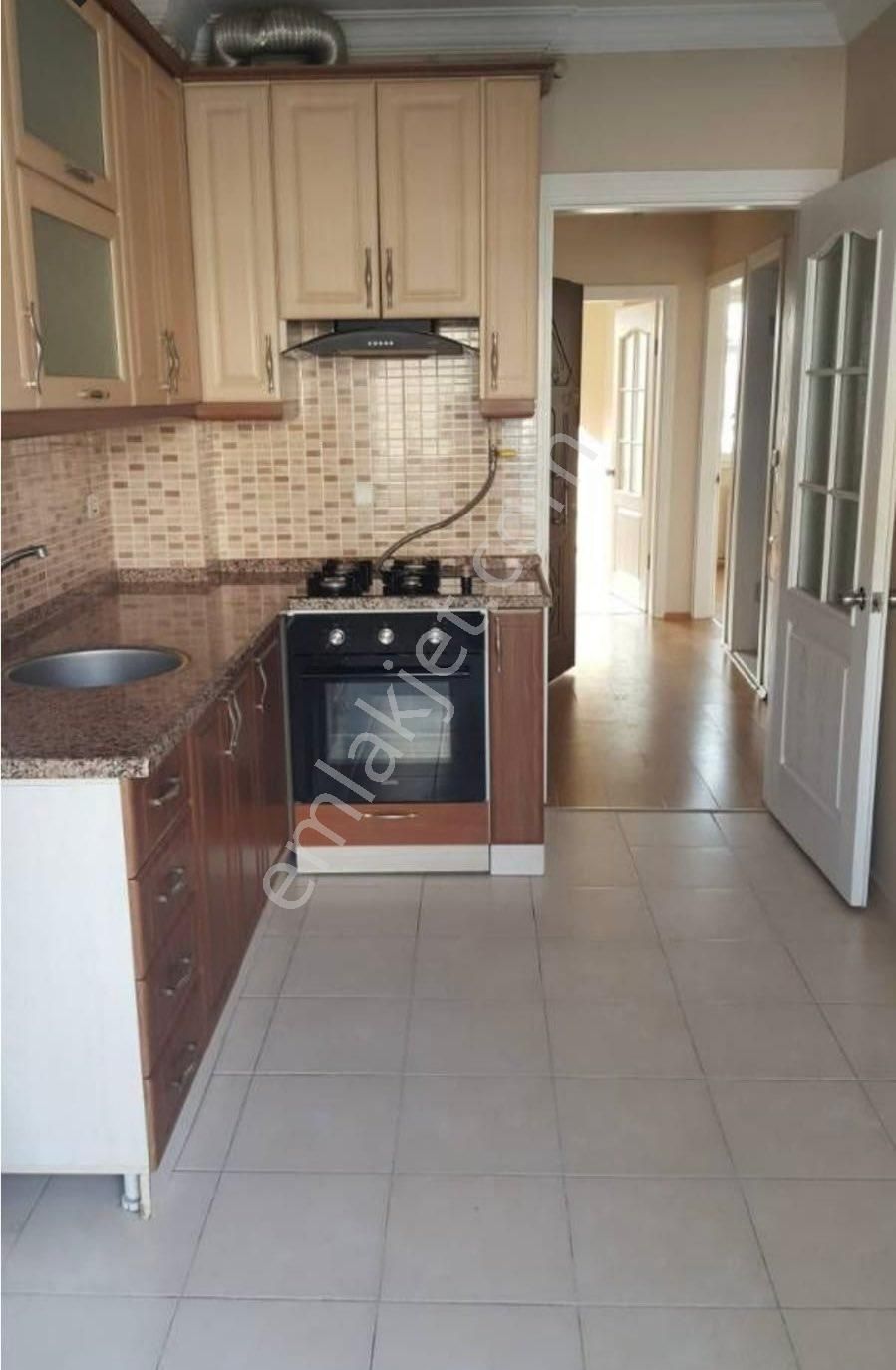 İzmir Buca Hasanağa Karşısı 2+1doğalgazlı Geniş Ferah Daire