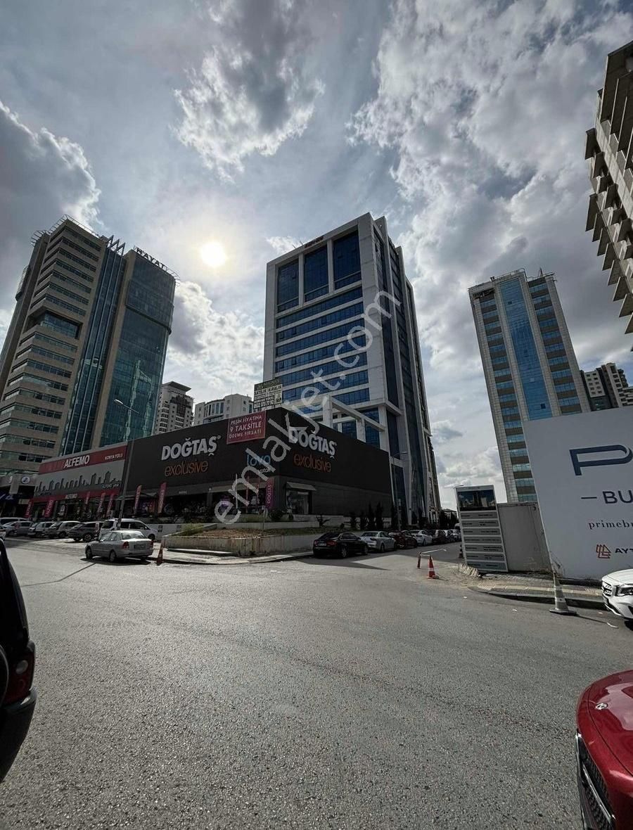 Konutzenden Çukurambarda Net 80 M2 Yapılı Ofis