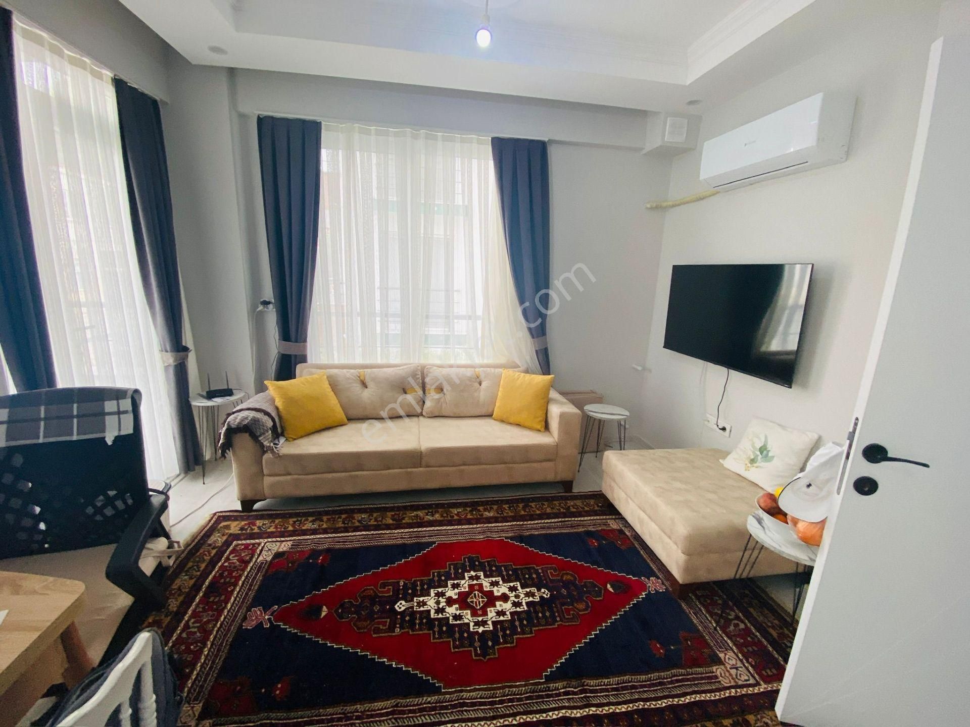 Esyalı Sıfır 2 + 1 Klımalı Kıralık Daıre