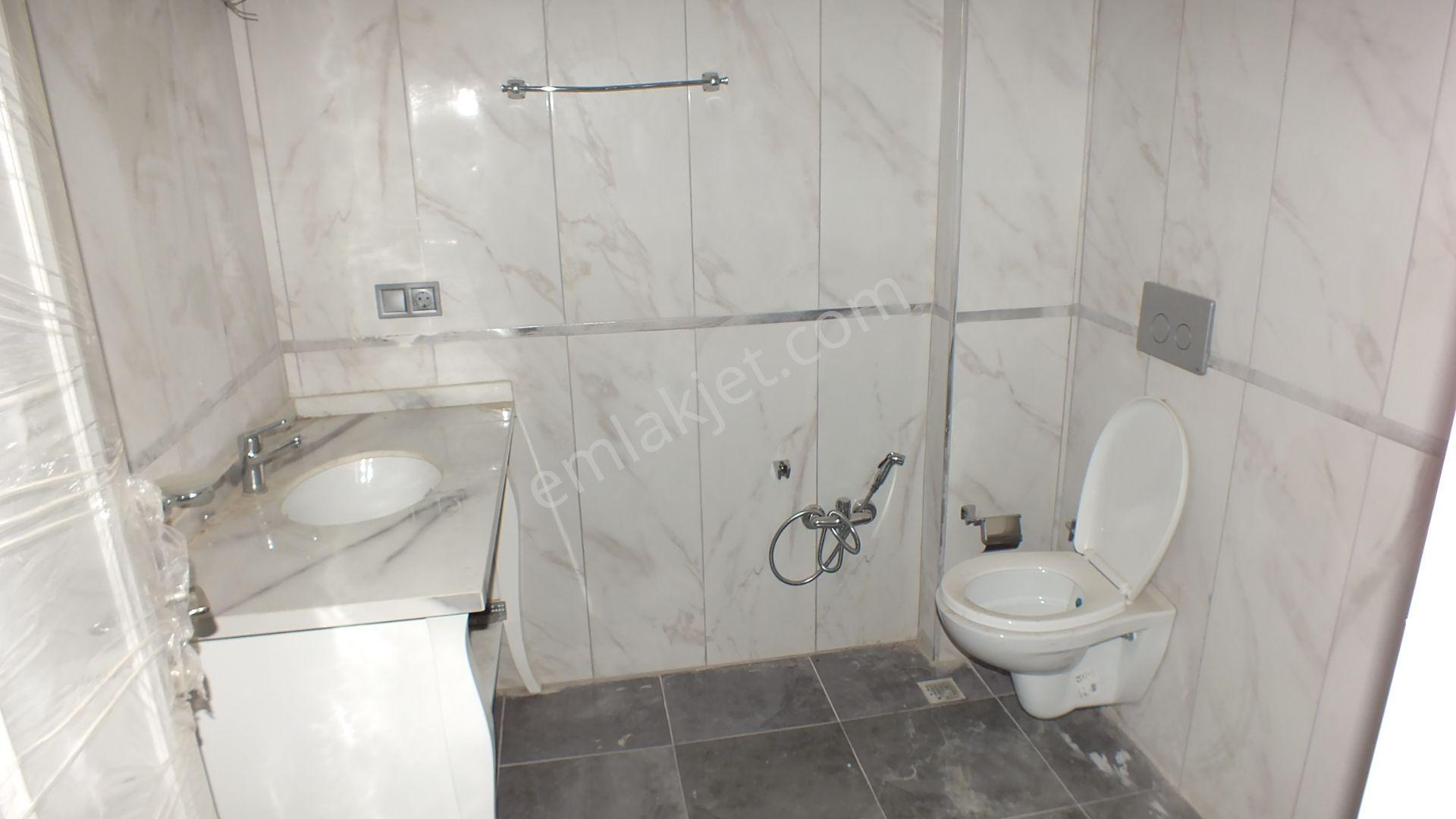 Yalıncakta Satılık 7+1 Sıfır Tripleks Villa - Görsel 14