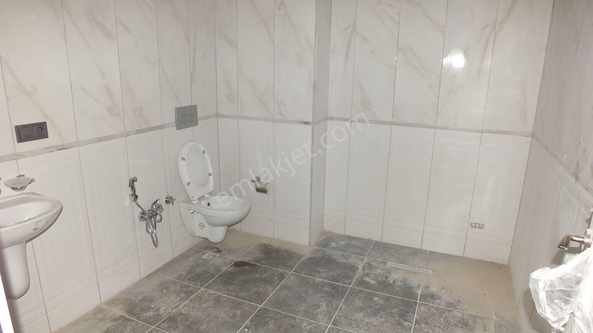 Yalıncakta Satılık 7+1 Sıfır Tripleks Villa - Görsel 29