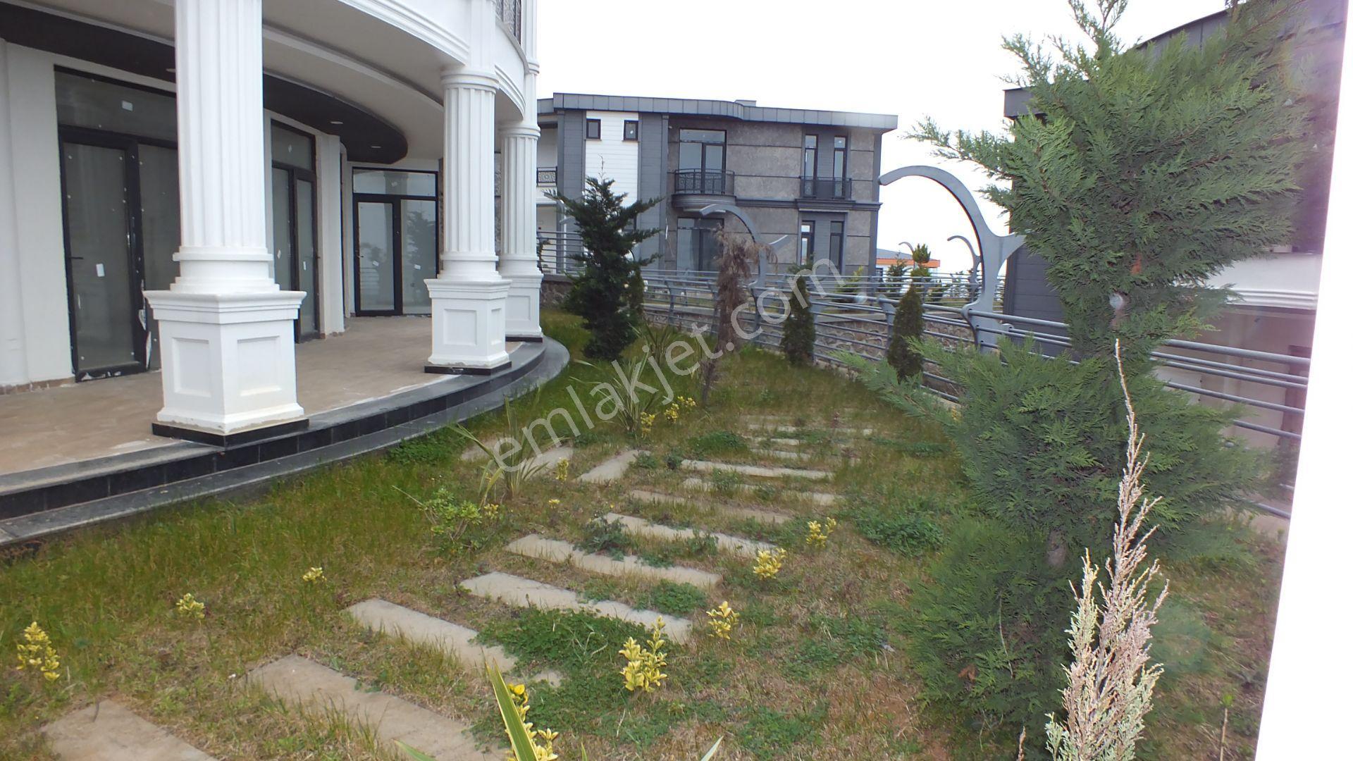 Yalıncakta Satılık 7+1 Sıfır Tripleks Villa - Görsel 27