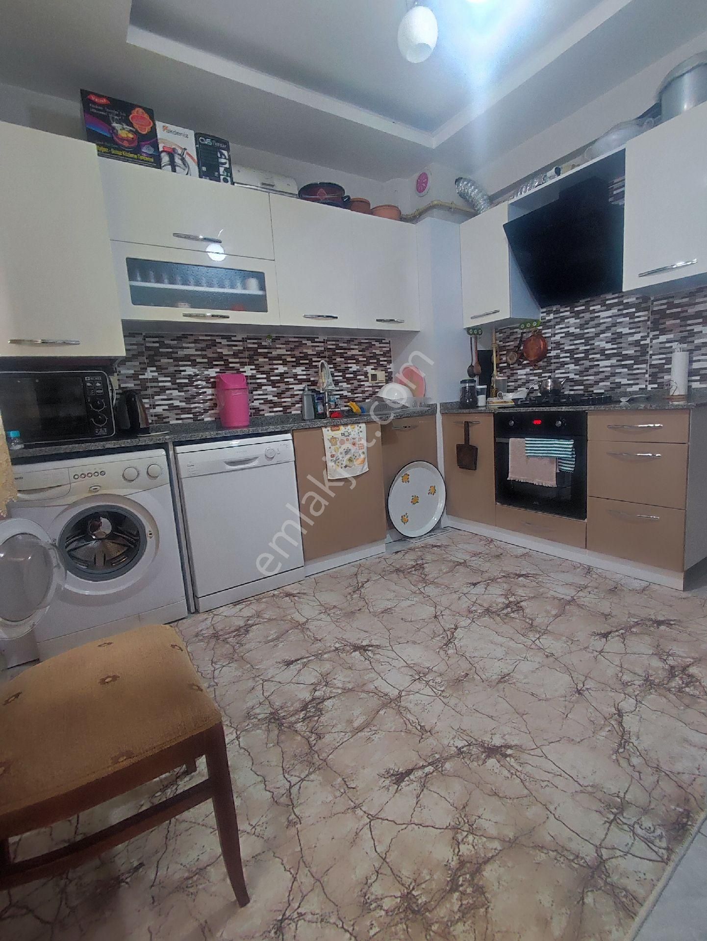 Ahmet Hamdi Göğüs Caddesi Site İçi 3+1 Giriş Kat Satılık Daire