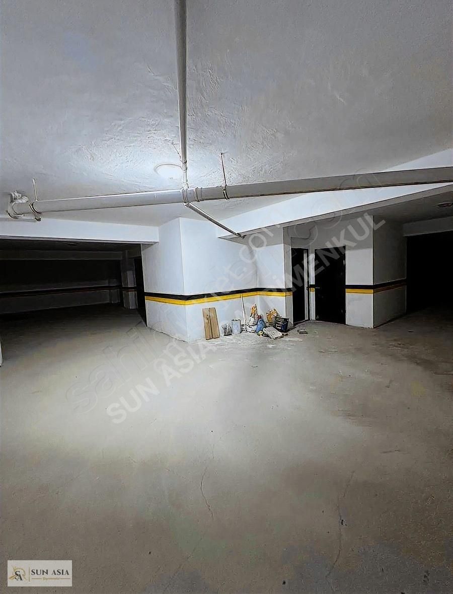 Çekmeköy Merkez Mah. Harika Bahçe Kullanımlı Satılık 1+1 Daire