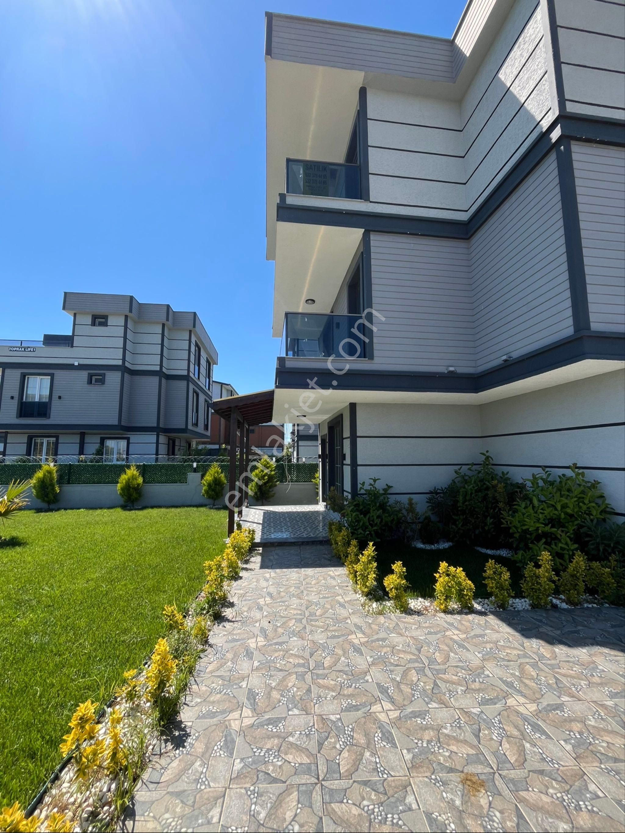 Ata Gayrimenkul,den Geniş Bahçeli 4+1 Ultra Lüks Villa - Görsel 4