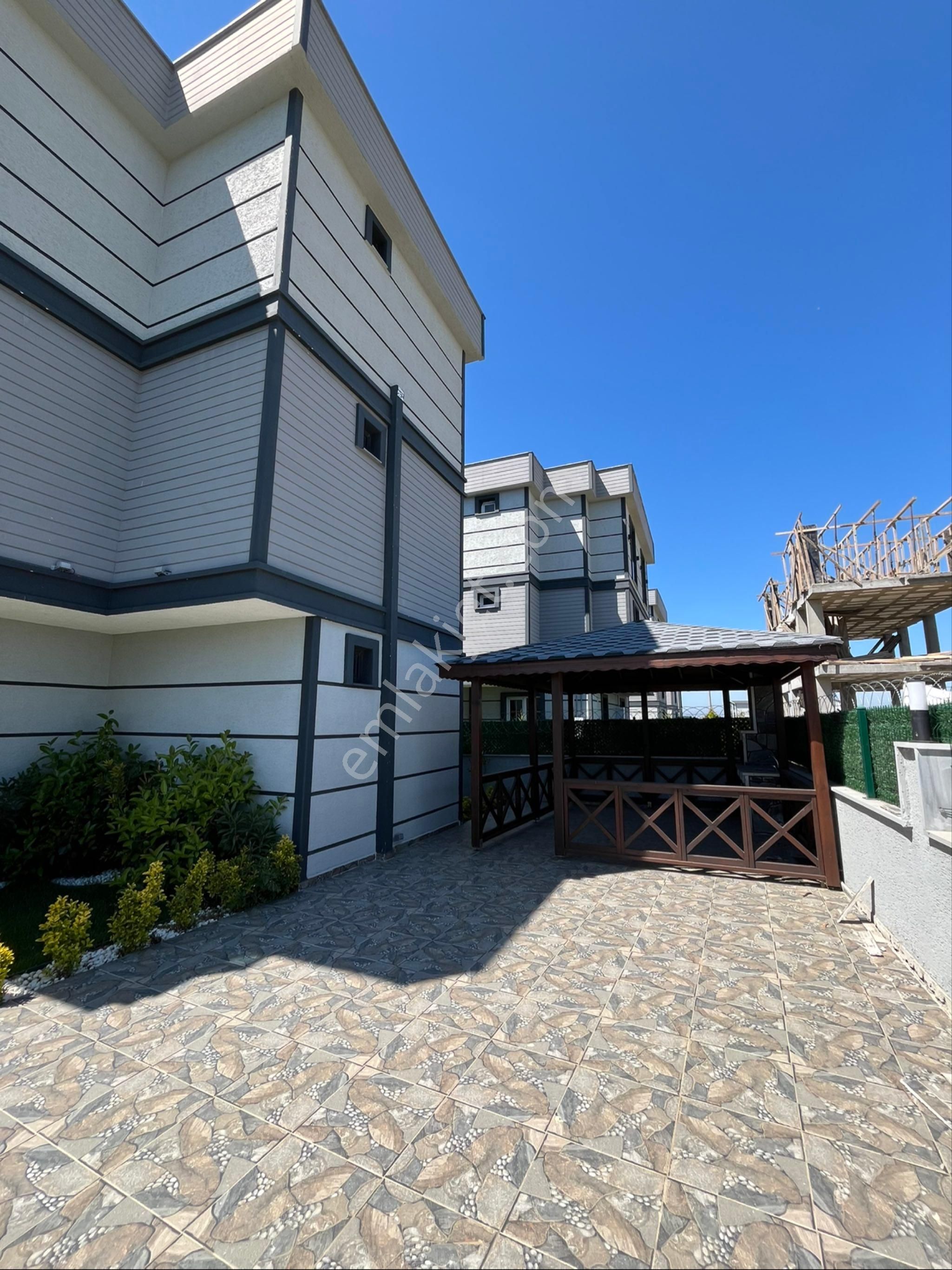 Ata Gayrimenkul,den Geniş Bahçeli 4+1 Ultra Lüks Villa - Görsel 3