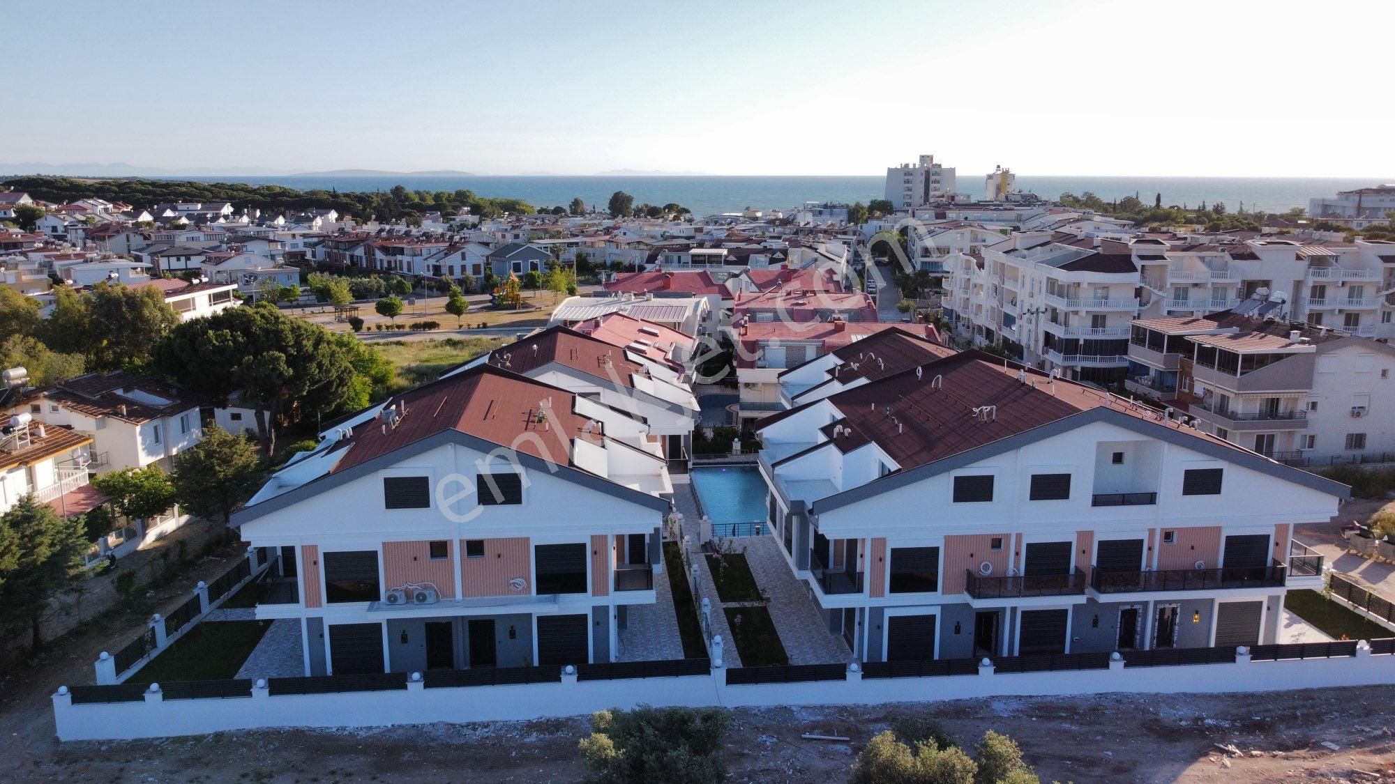 Didim'de Denize 700 Metre Mesafede Satılık Havuzlu Lüks Villalar