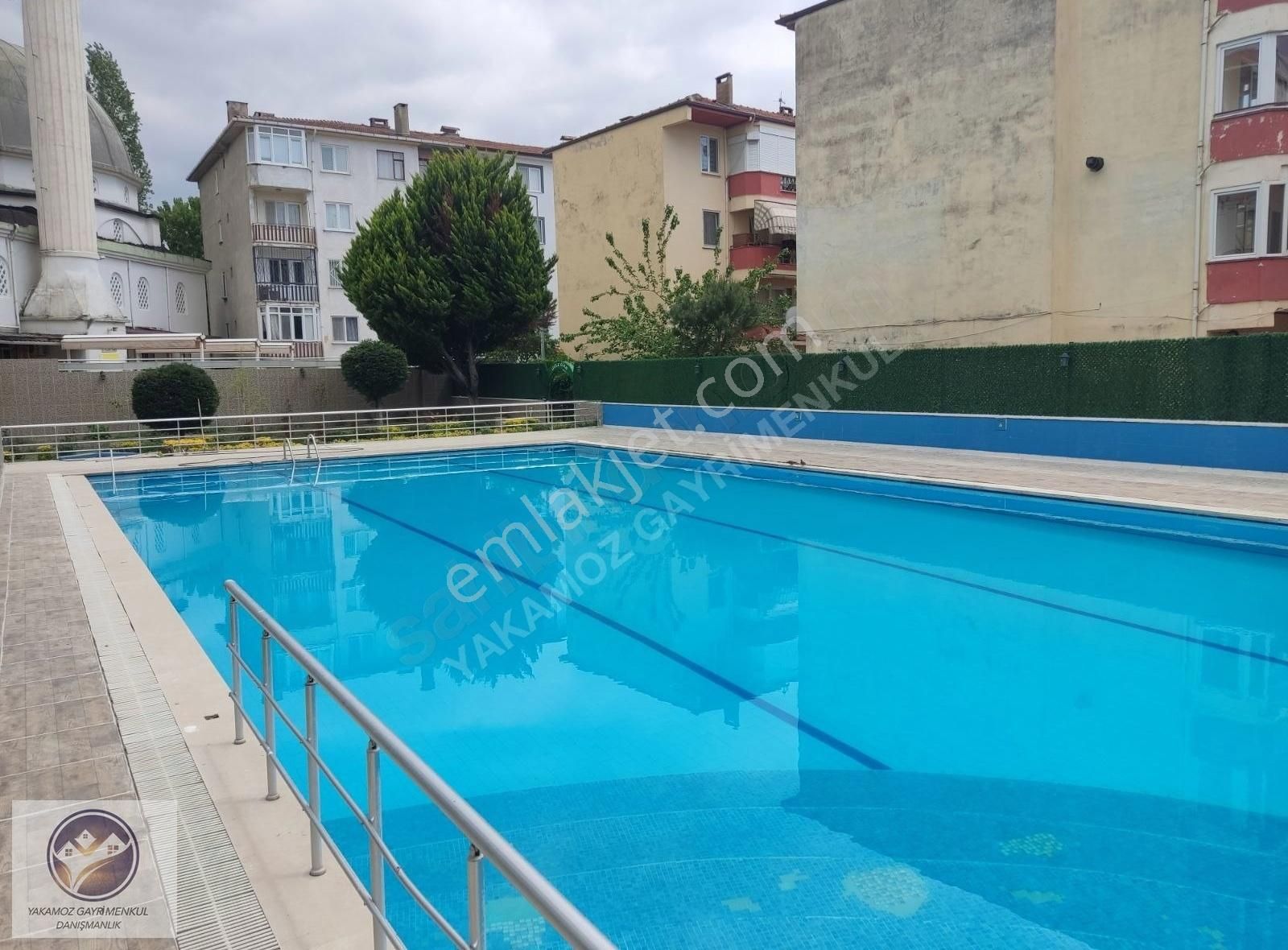 Yakamoz Emlak'tan Kumla'da Satılık Havuzlu 2+1 Daire