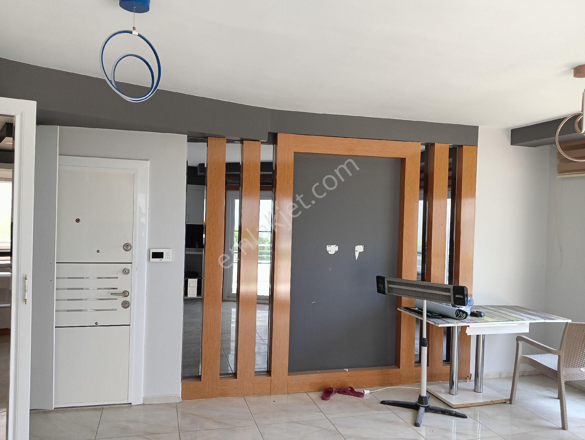Mersin Erdemli Ayaş Havuzlu Sahile 300 M 2+1 Satılık Daire